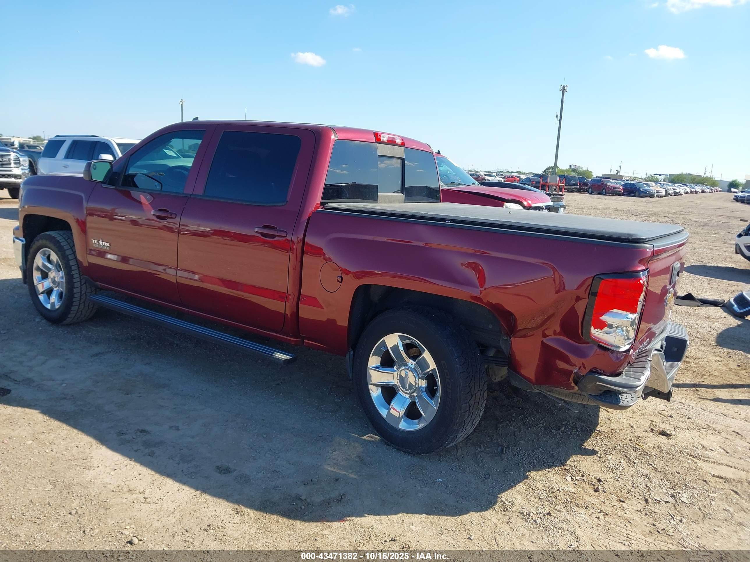 CHEVROLET SILVERADO image 3