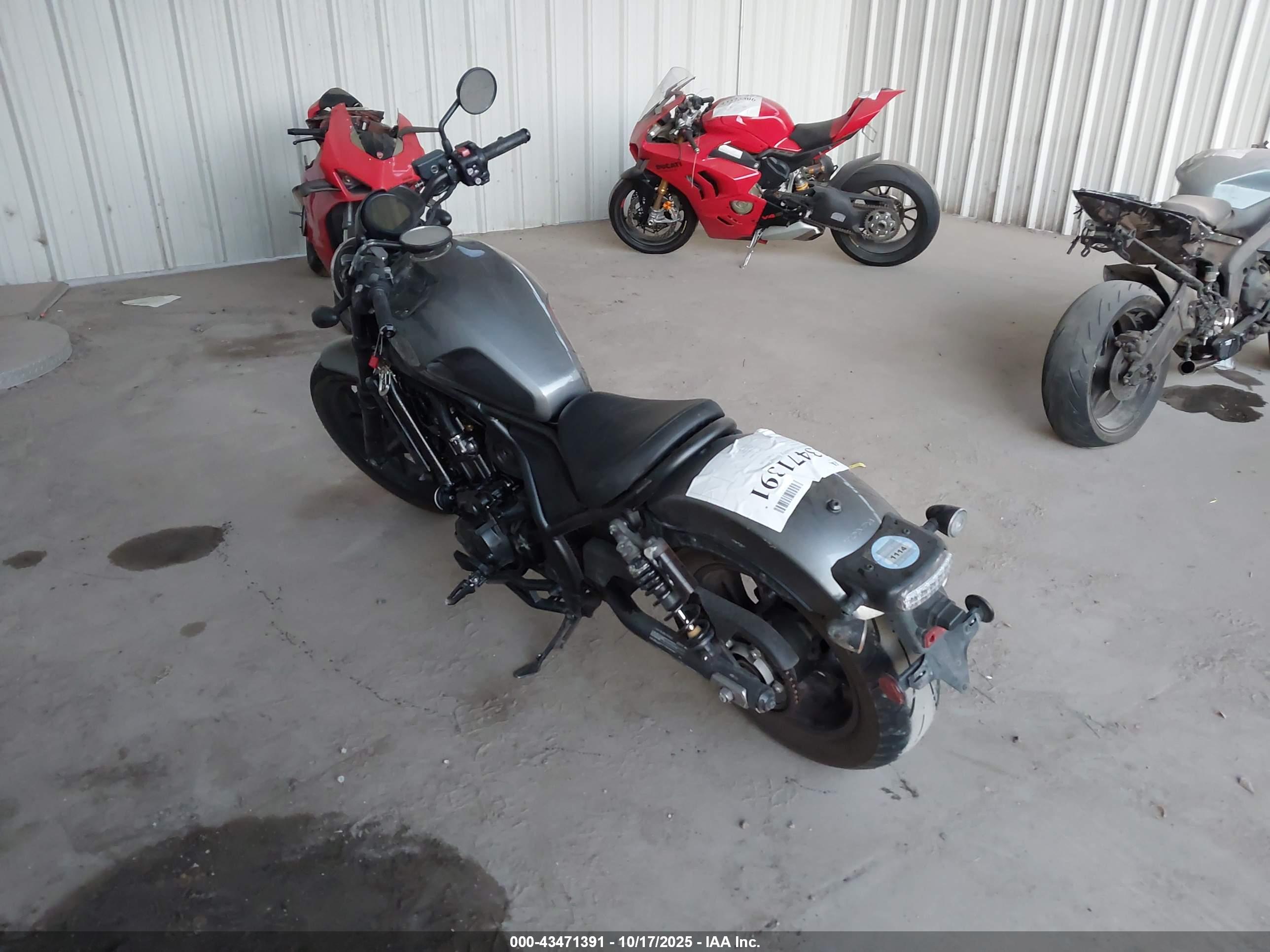 HONDA CMX1100 image 3