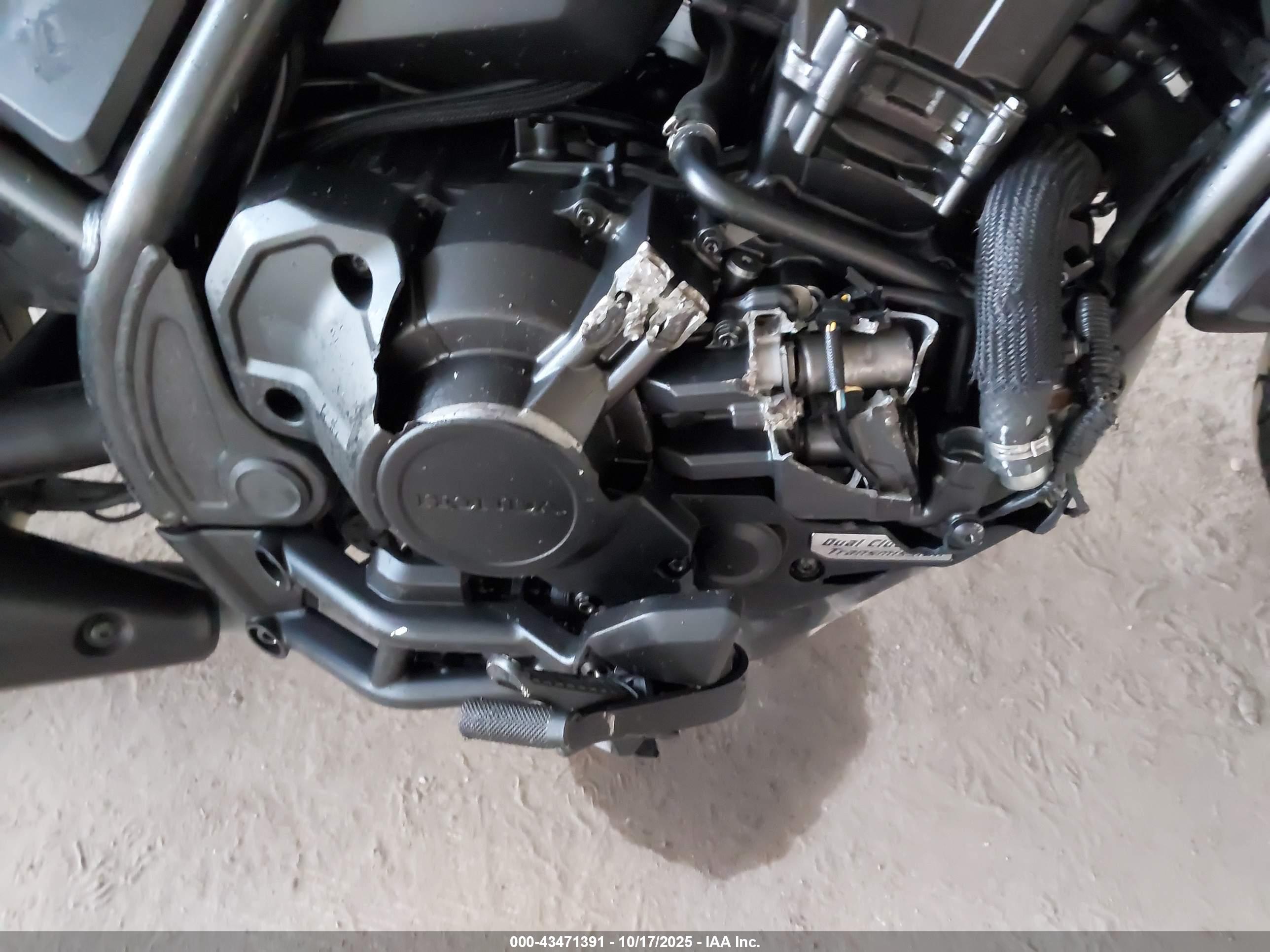 HONDA CMX1100 image 8