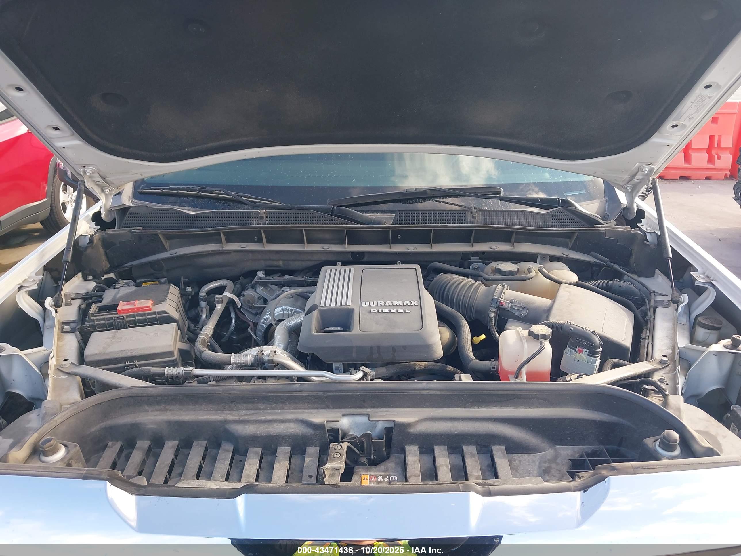 GMC SIERRA image 10