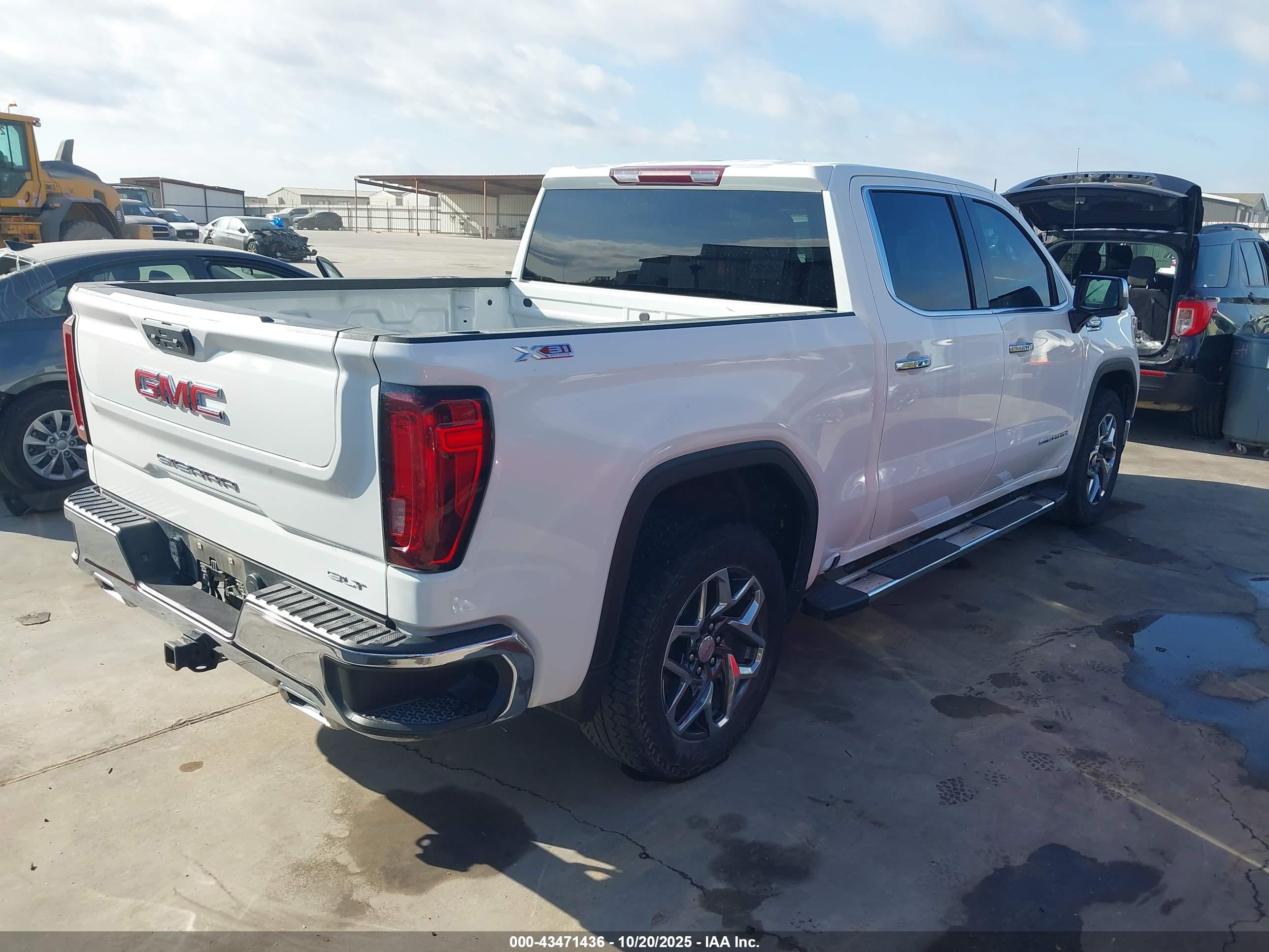 GMC SIERRA image 4