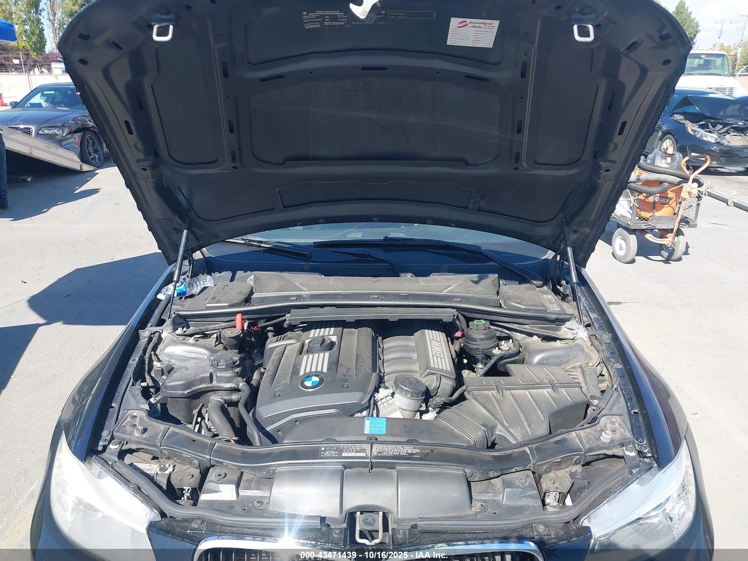 BMW 328I image 10