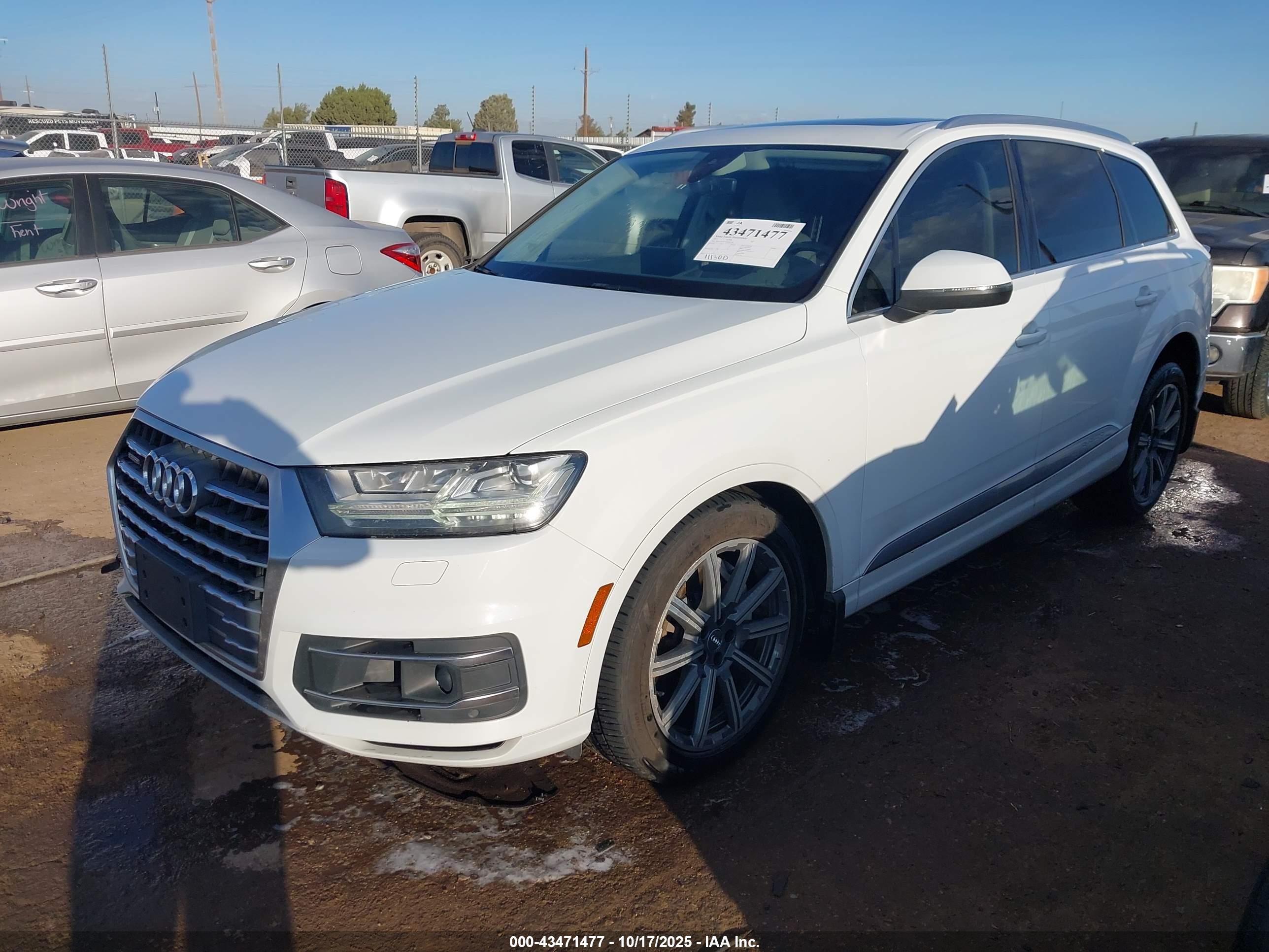 AUDI Q7 image 2