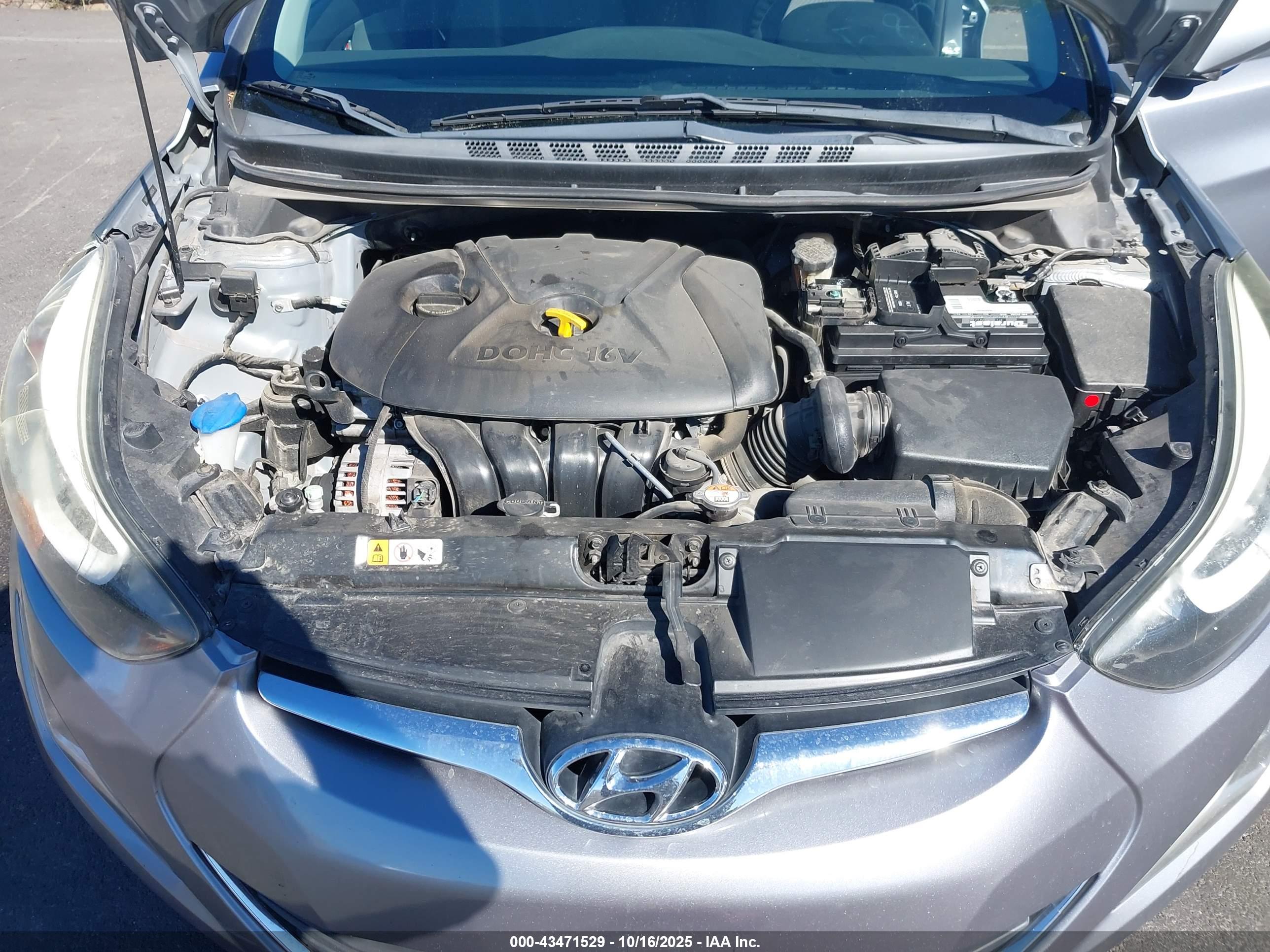 HYUNDAI ELANTRA image 10