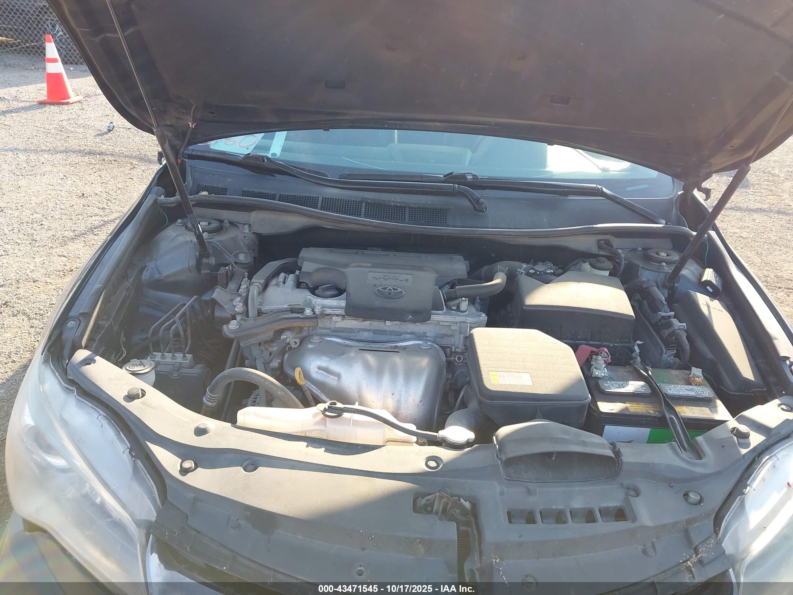 TOYOTA CAMRY image 10