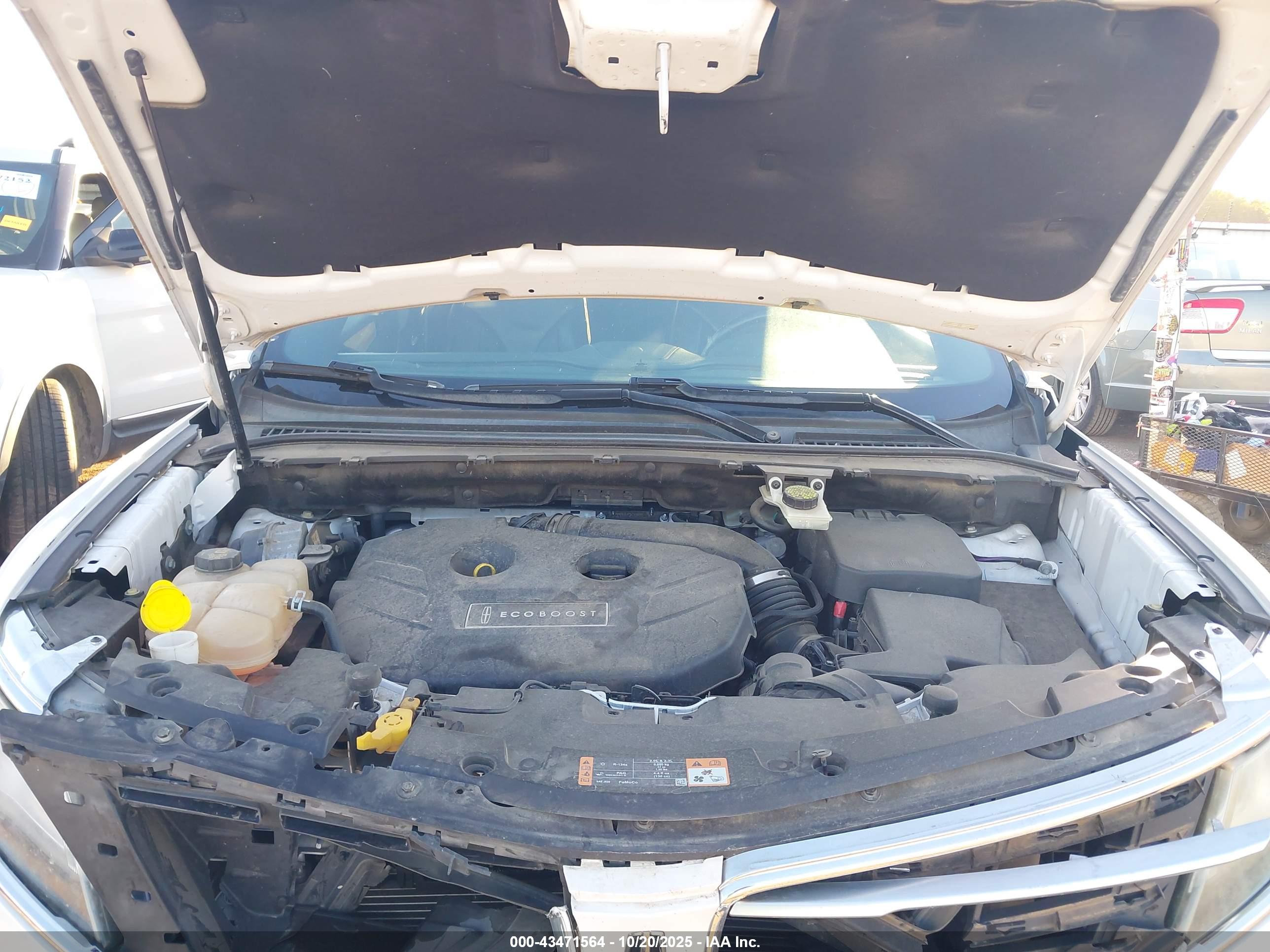 LINCOLN MKC image 10