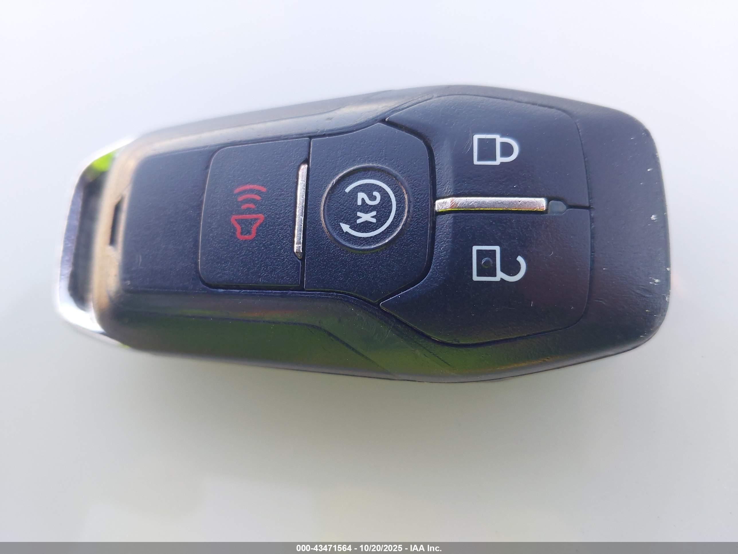 LINCOLN MKC image 11