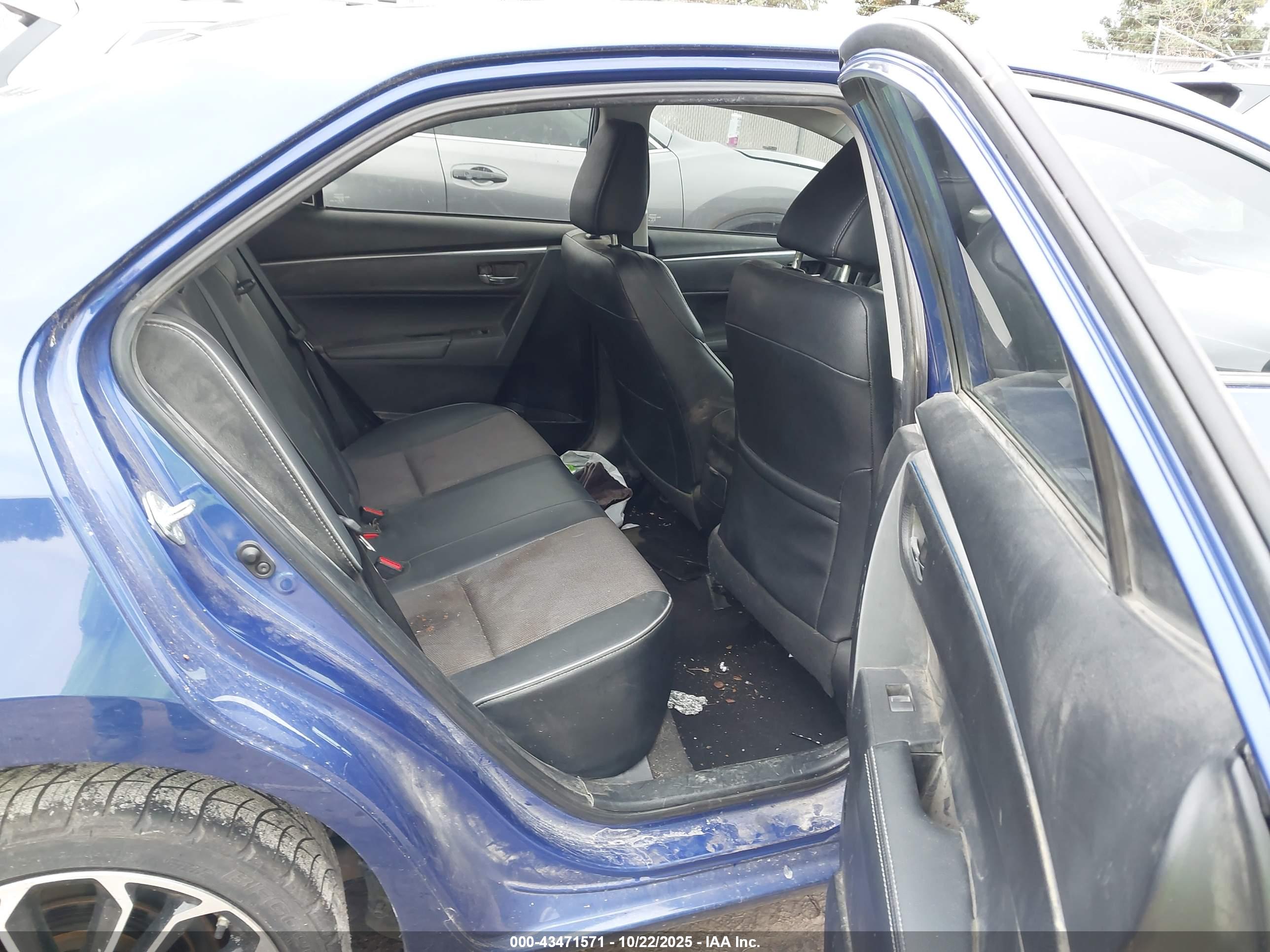 TOYOTA COROLLA image 8
