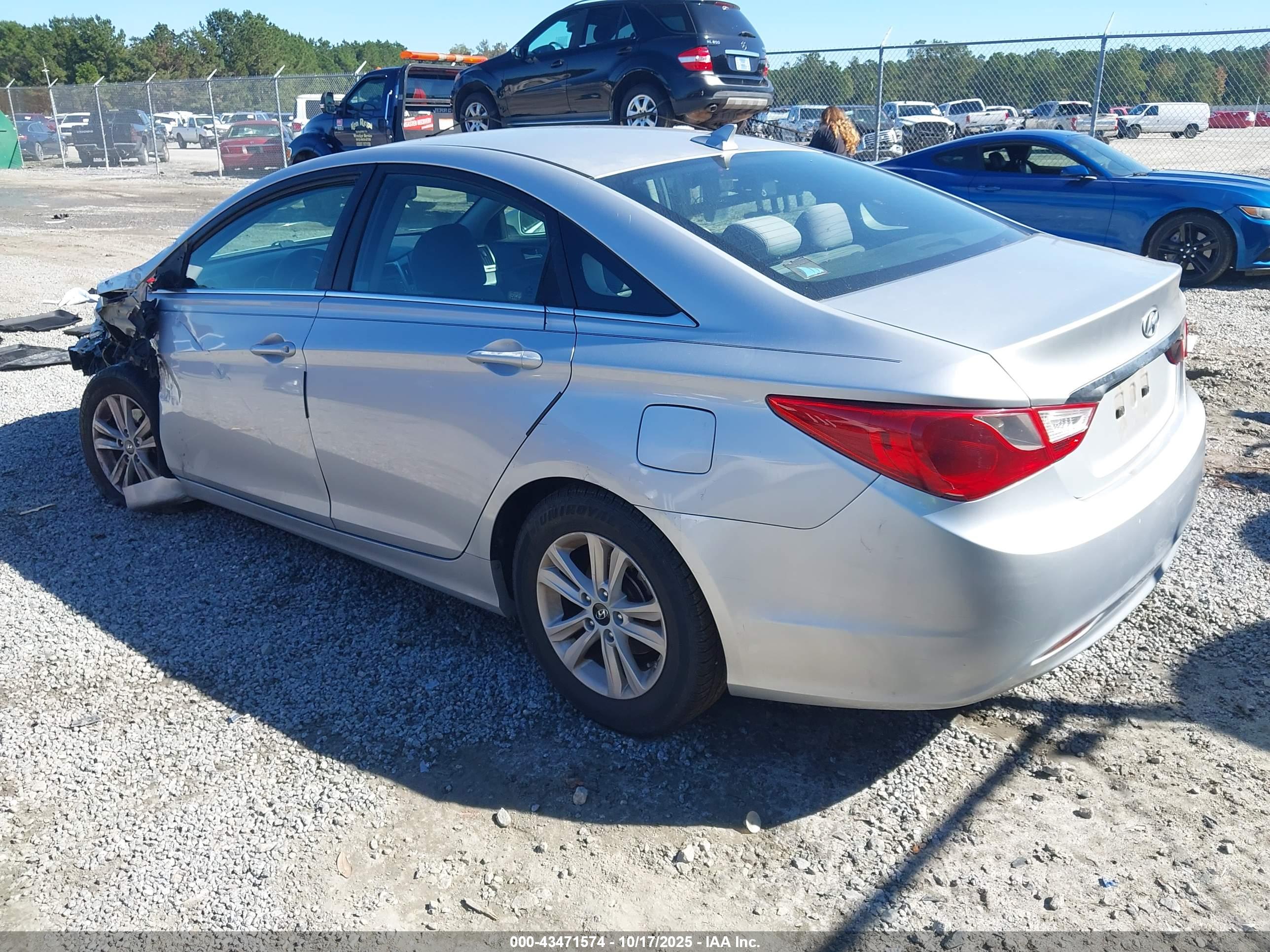 HYUNDAI SONATA image 3
