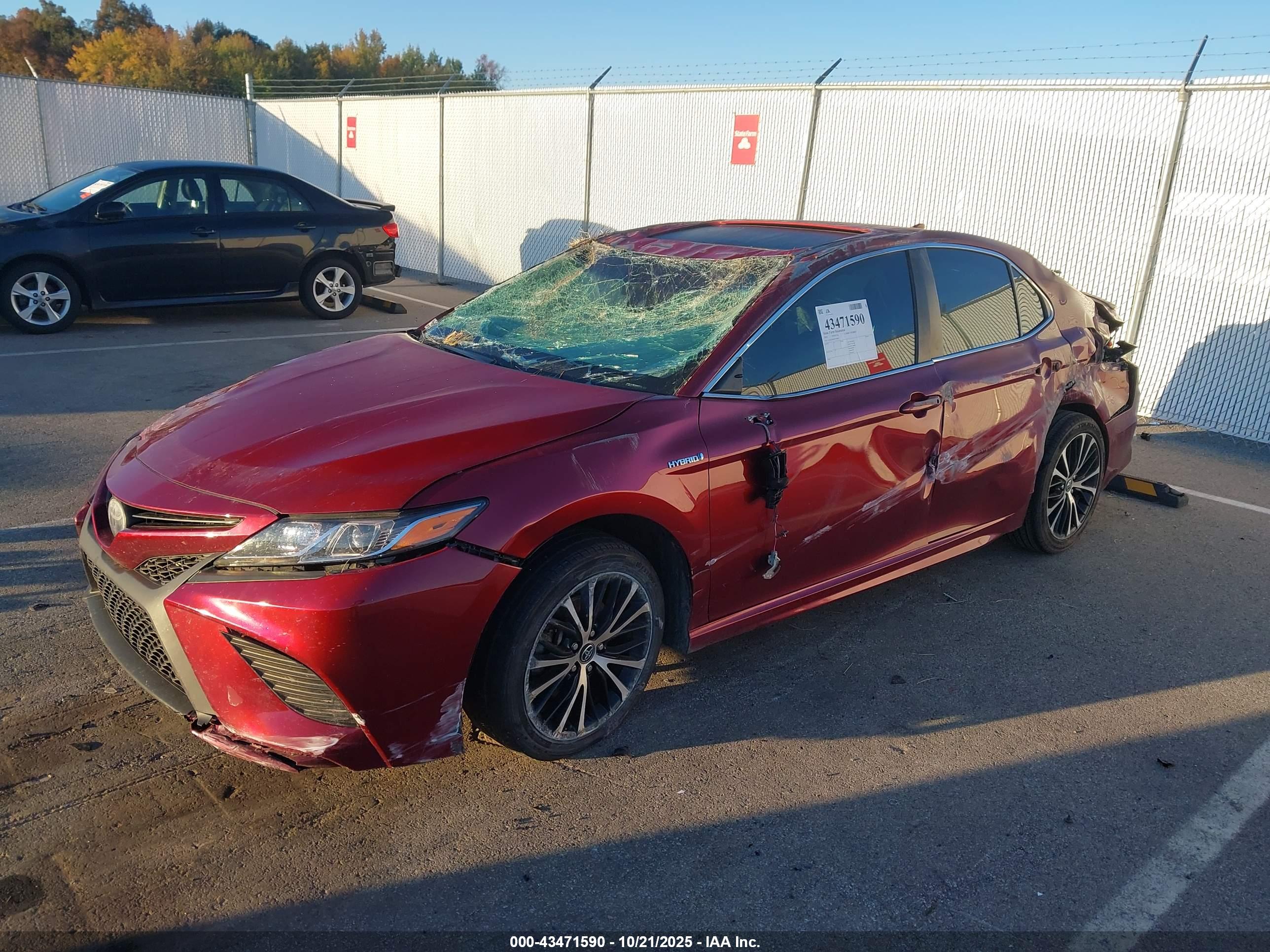 TOYOTA CAMRY image 2