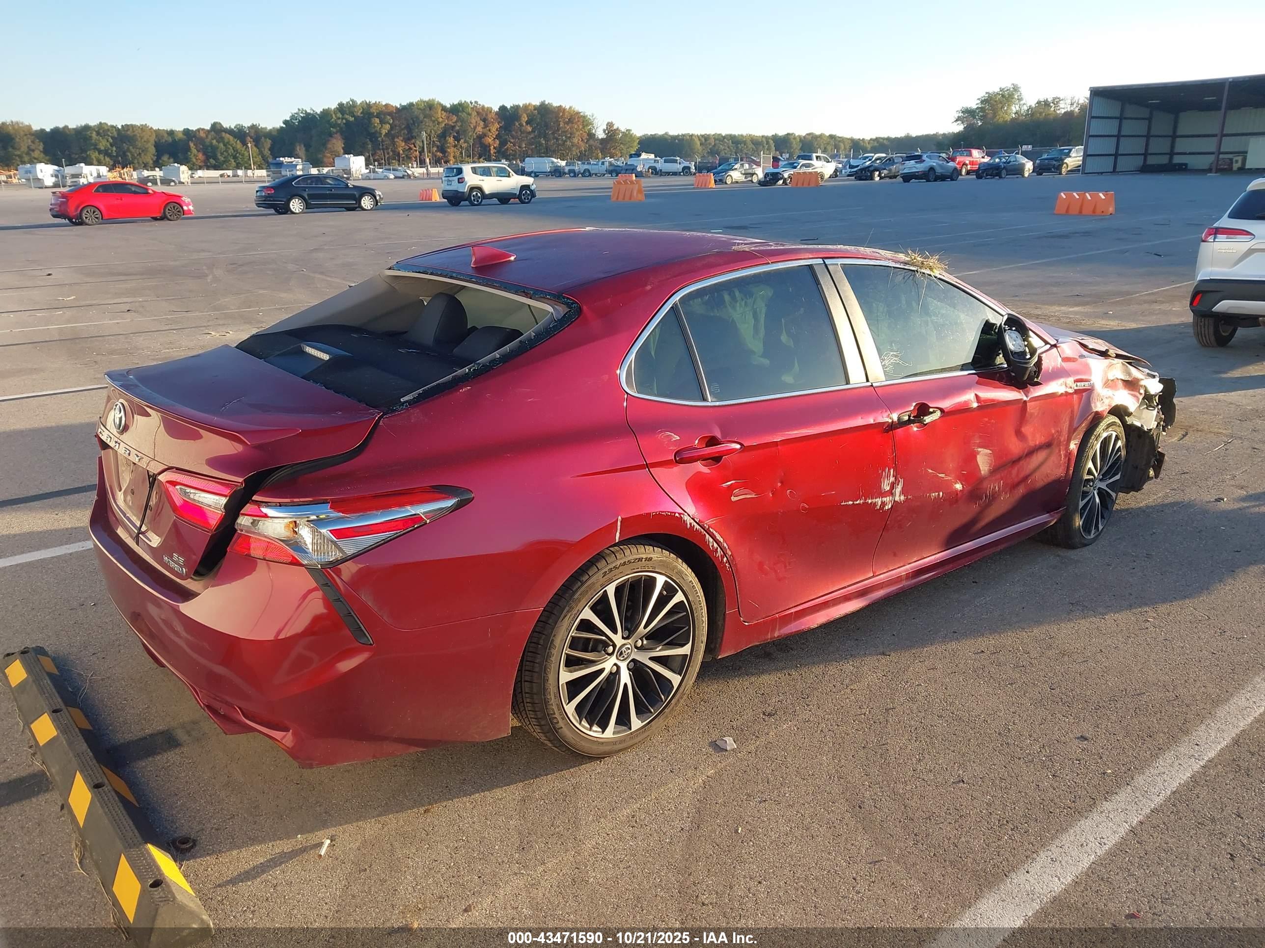 TOYOTA CAMRY image 4