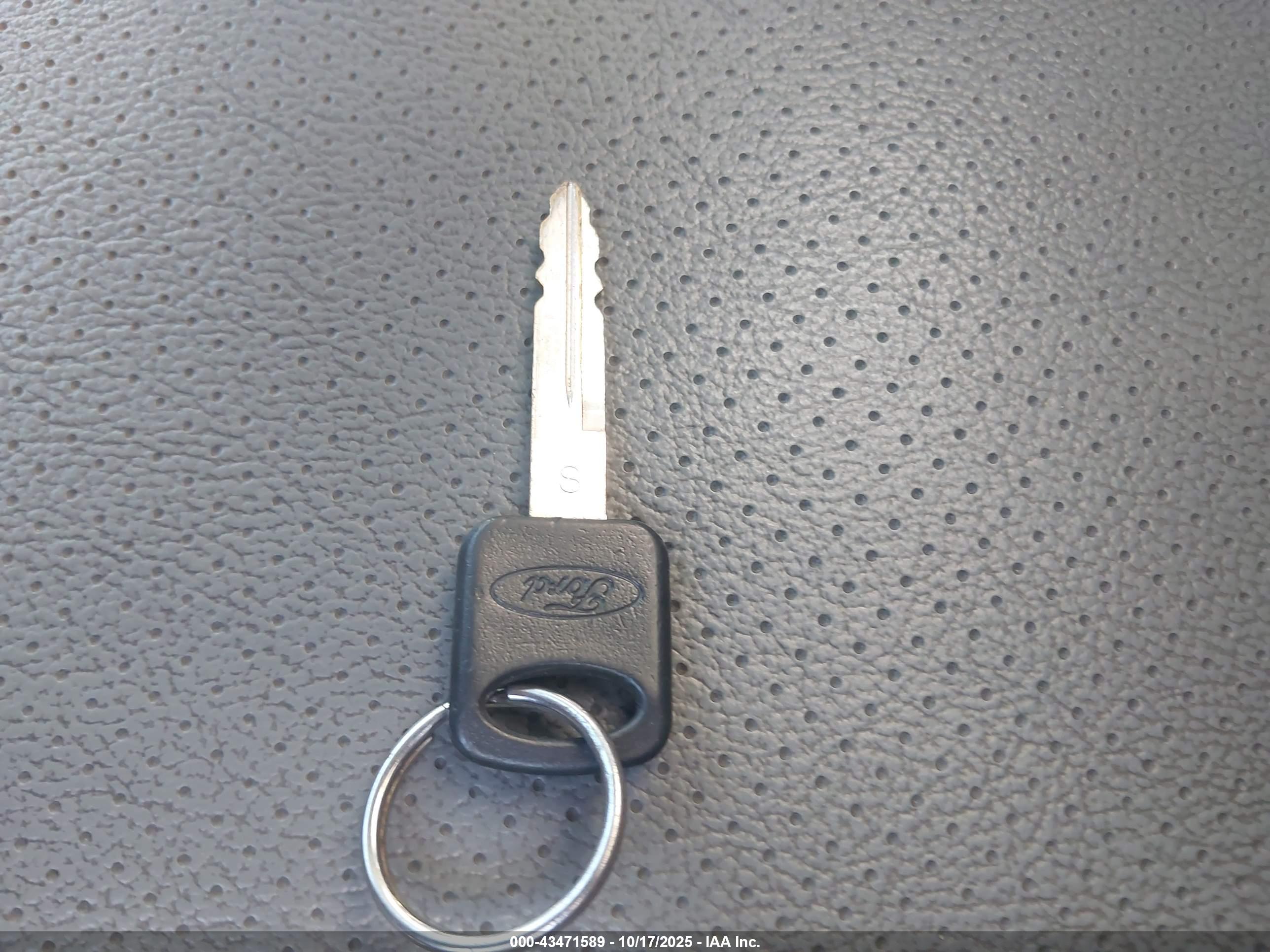 FORD E-350 image 11