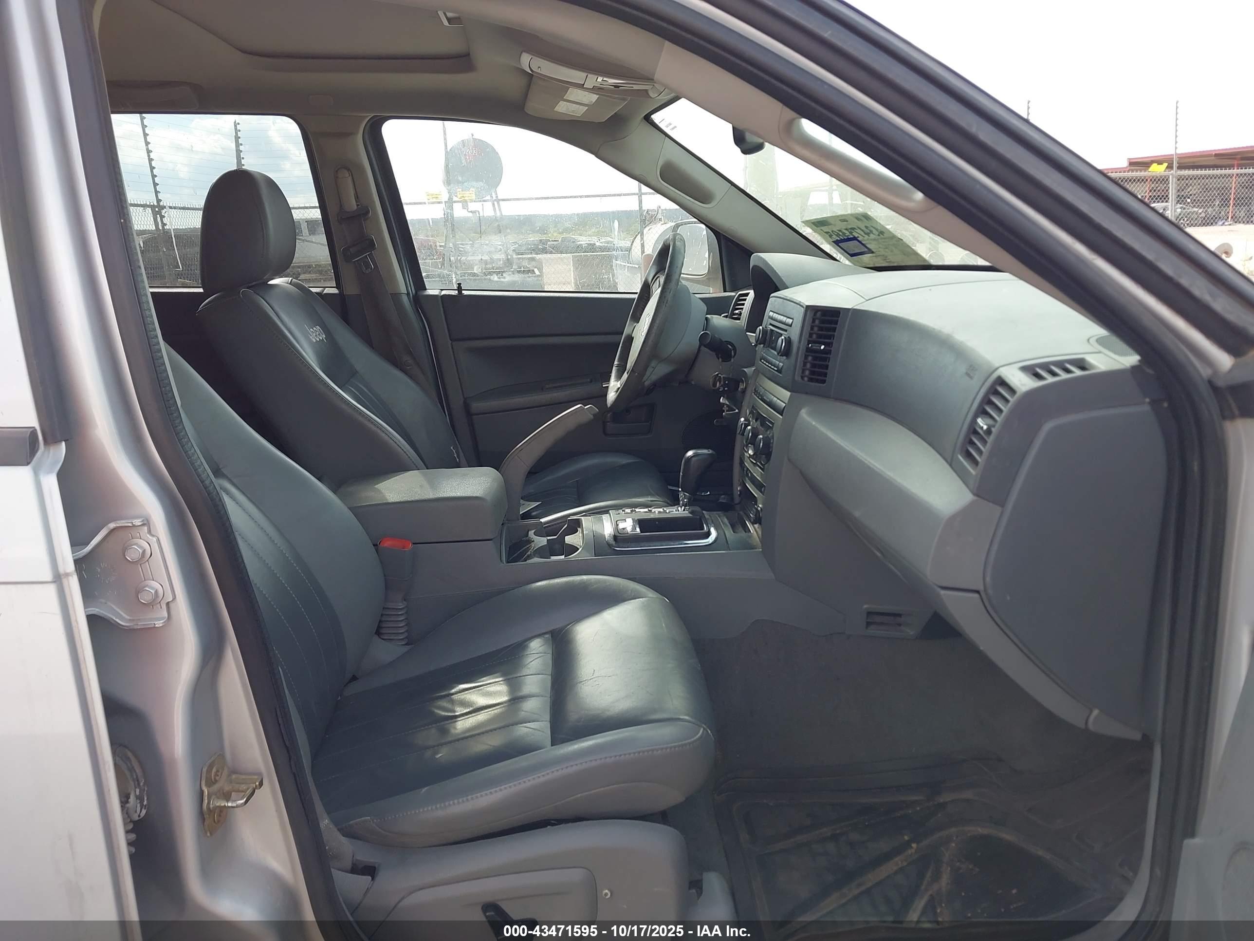 JEEP GRAND image 5