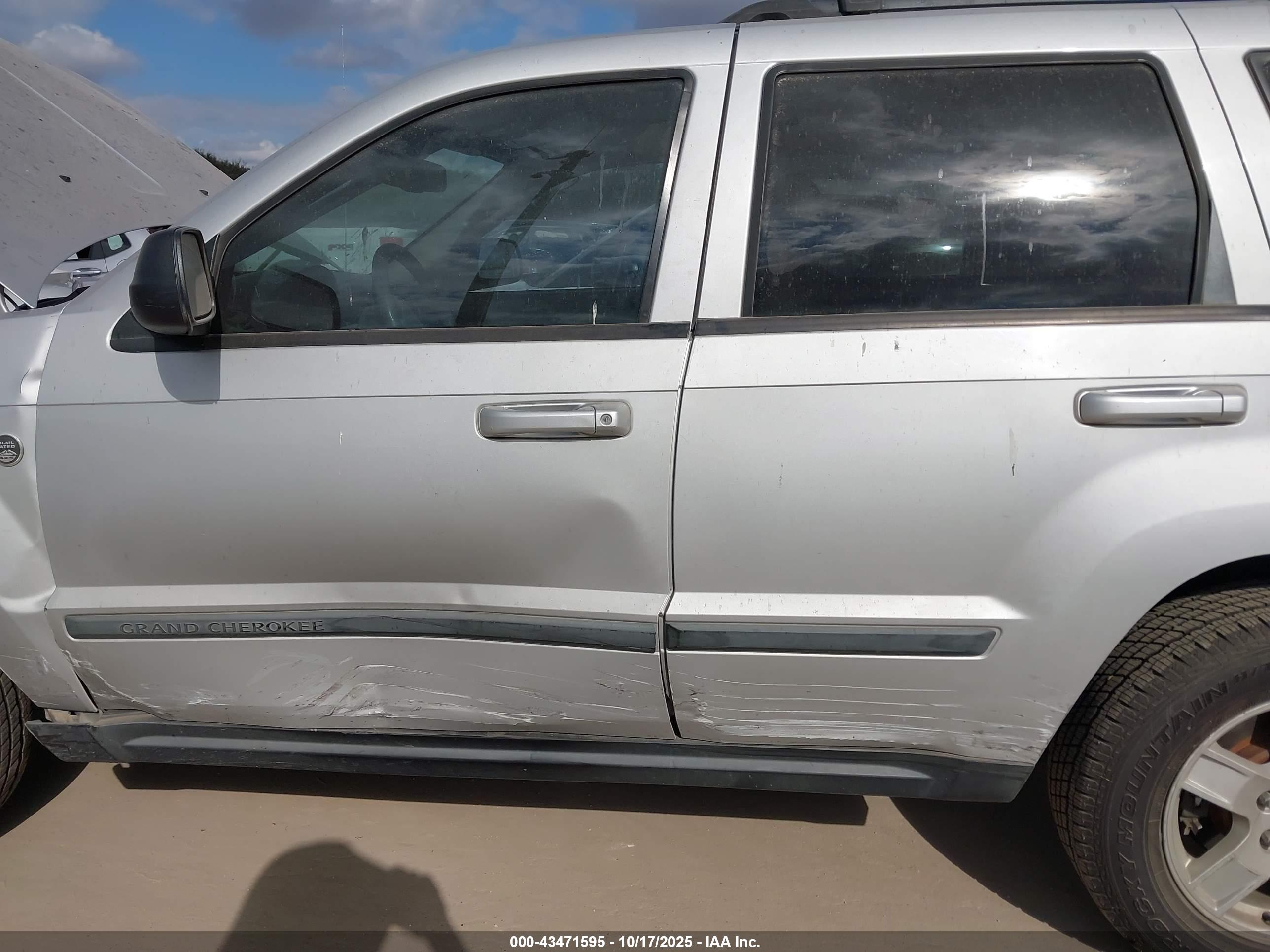 JEEP GRAND image 6