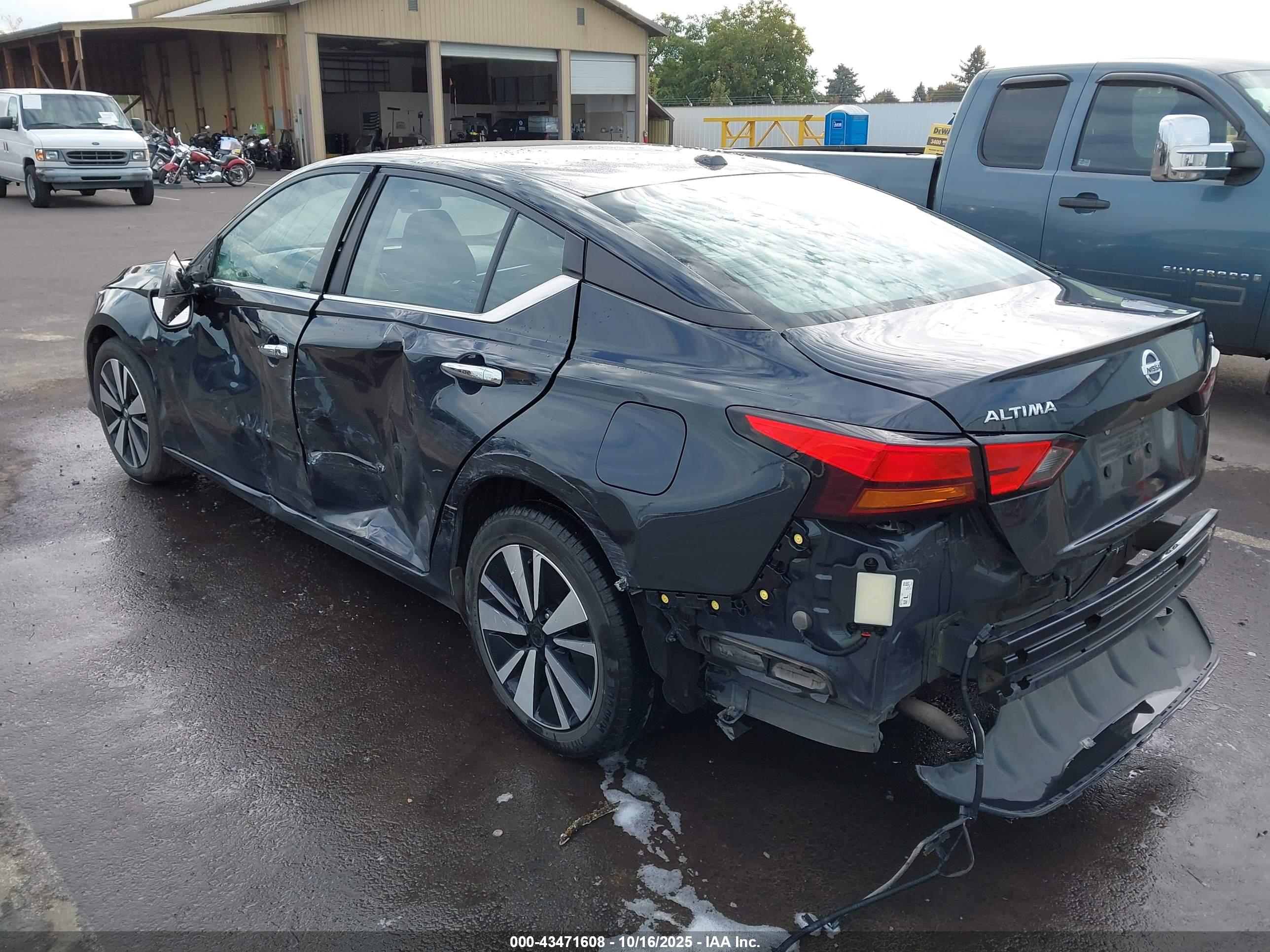 NISSAN ALTIMA image 3