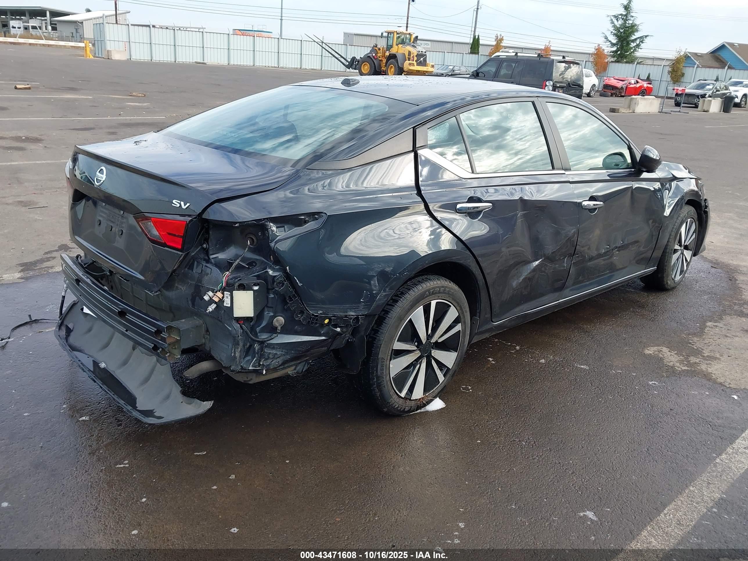 NISSAN ALTIMA image 4