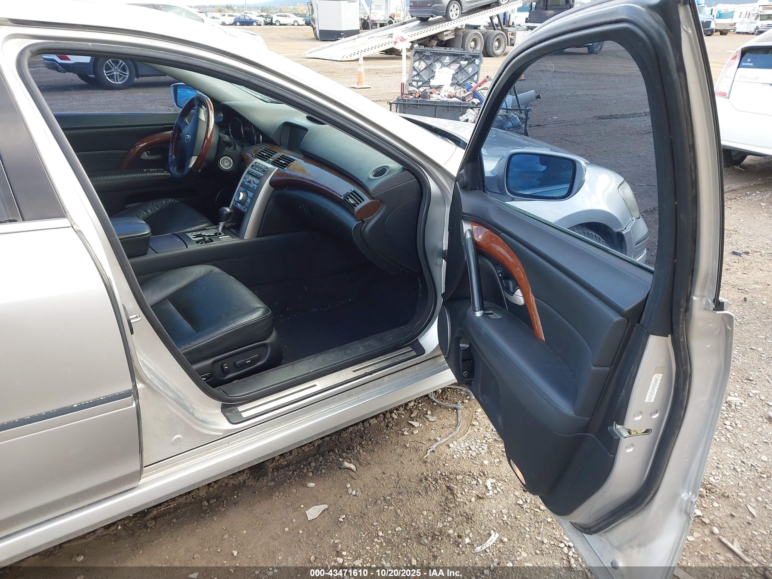 ACURA RL image 5