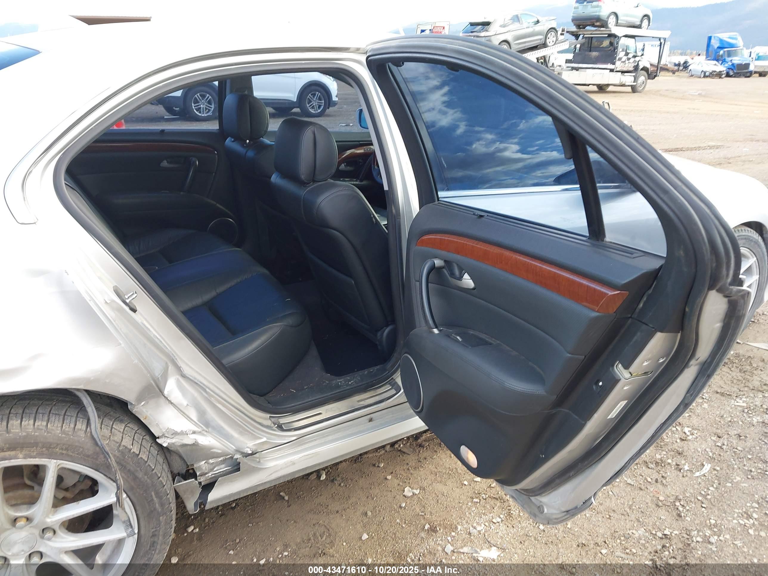 ACURA RL image 8