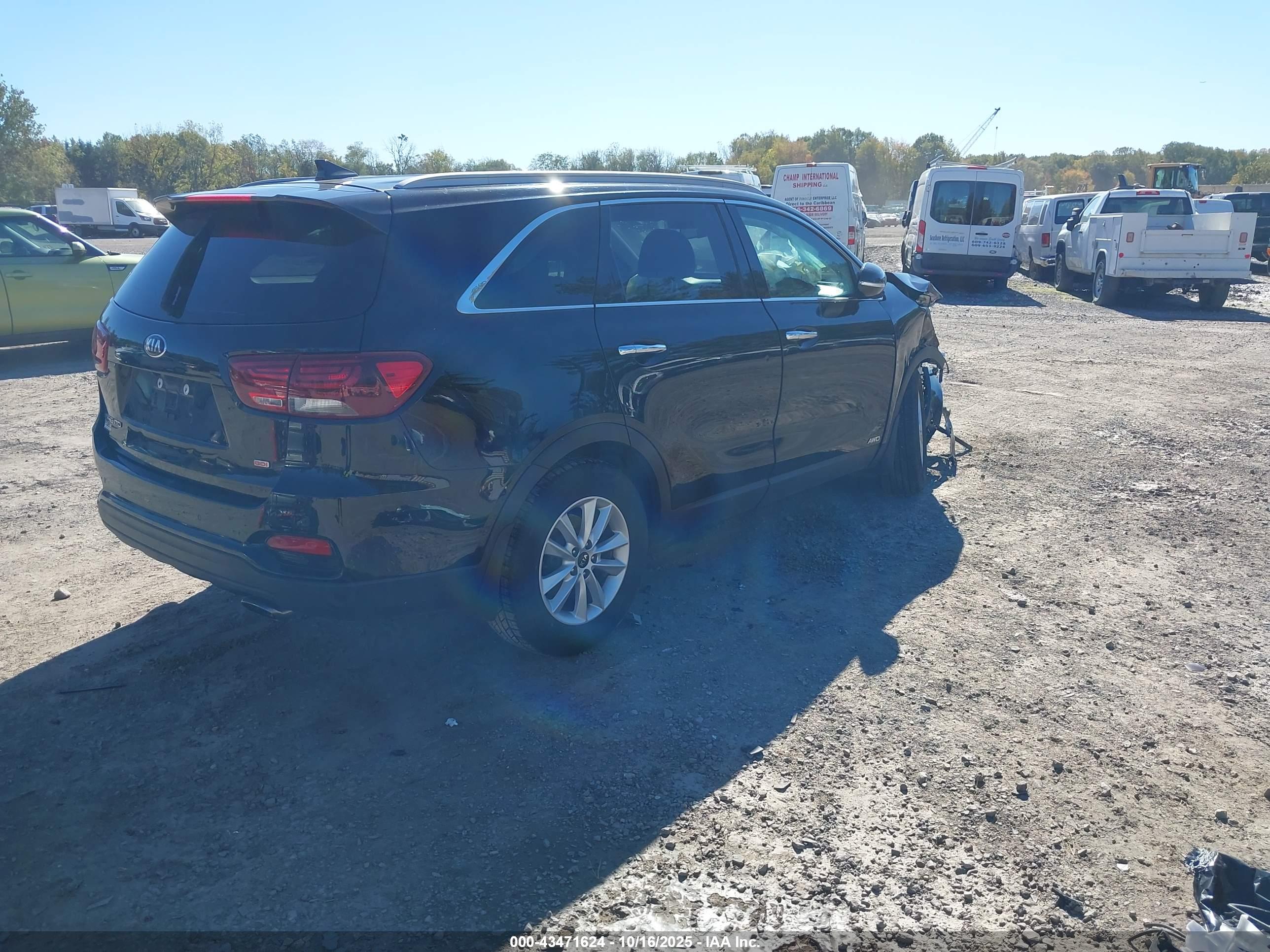 KIA SORENTO image 4