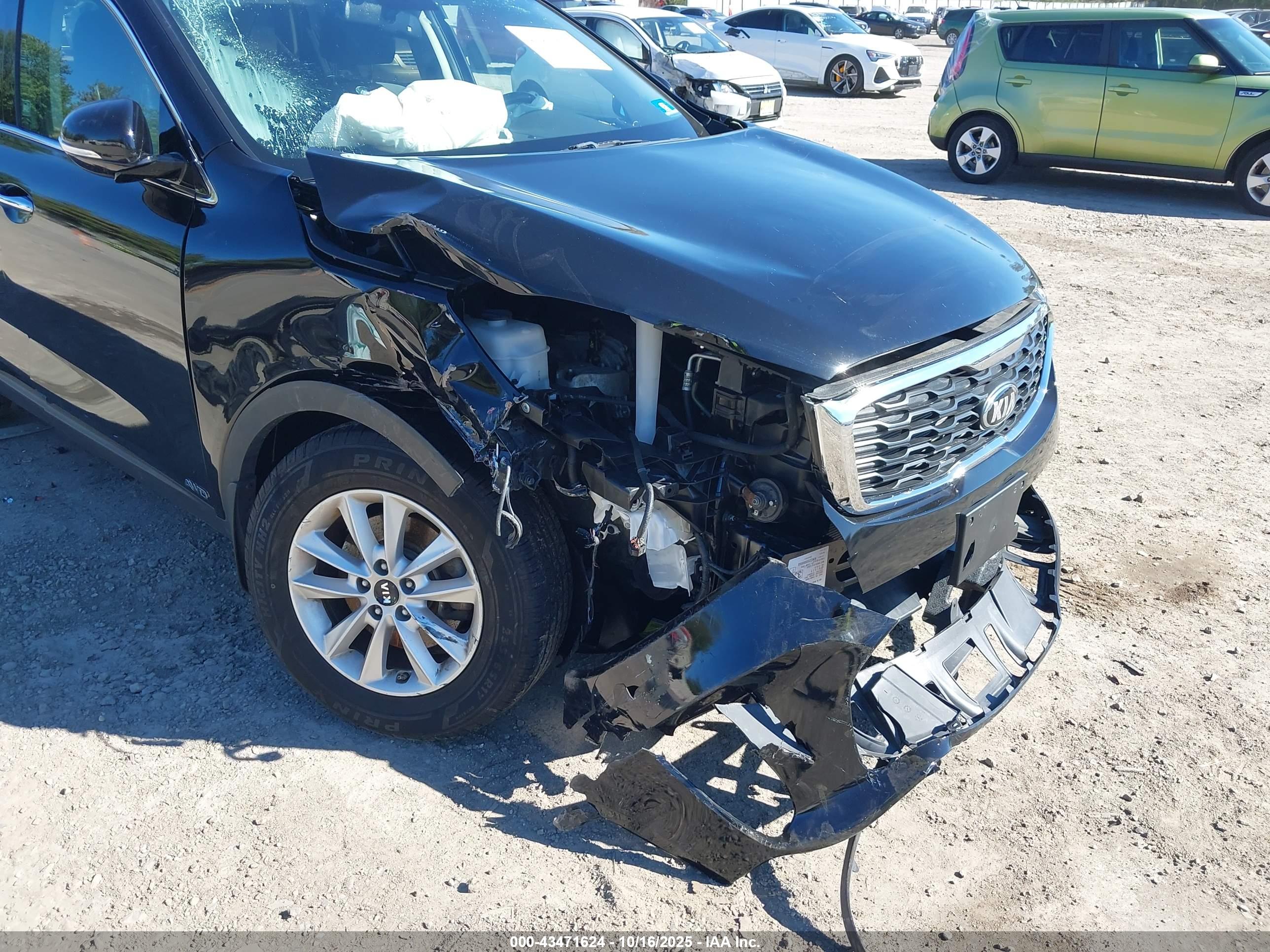 KIA SORENTO image 6