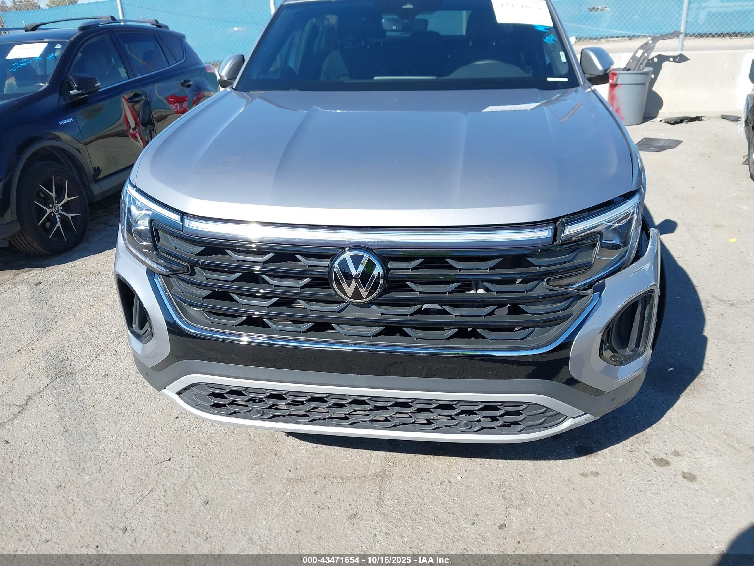 VOLKSWAGEN ATLAS image 6