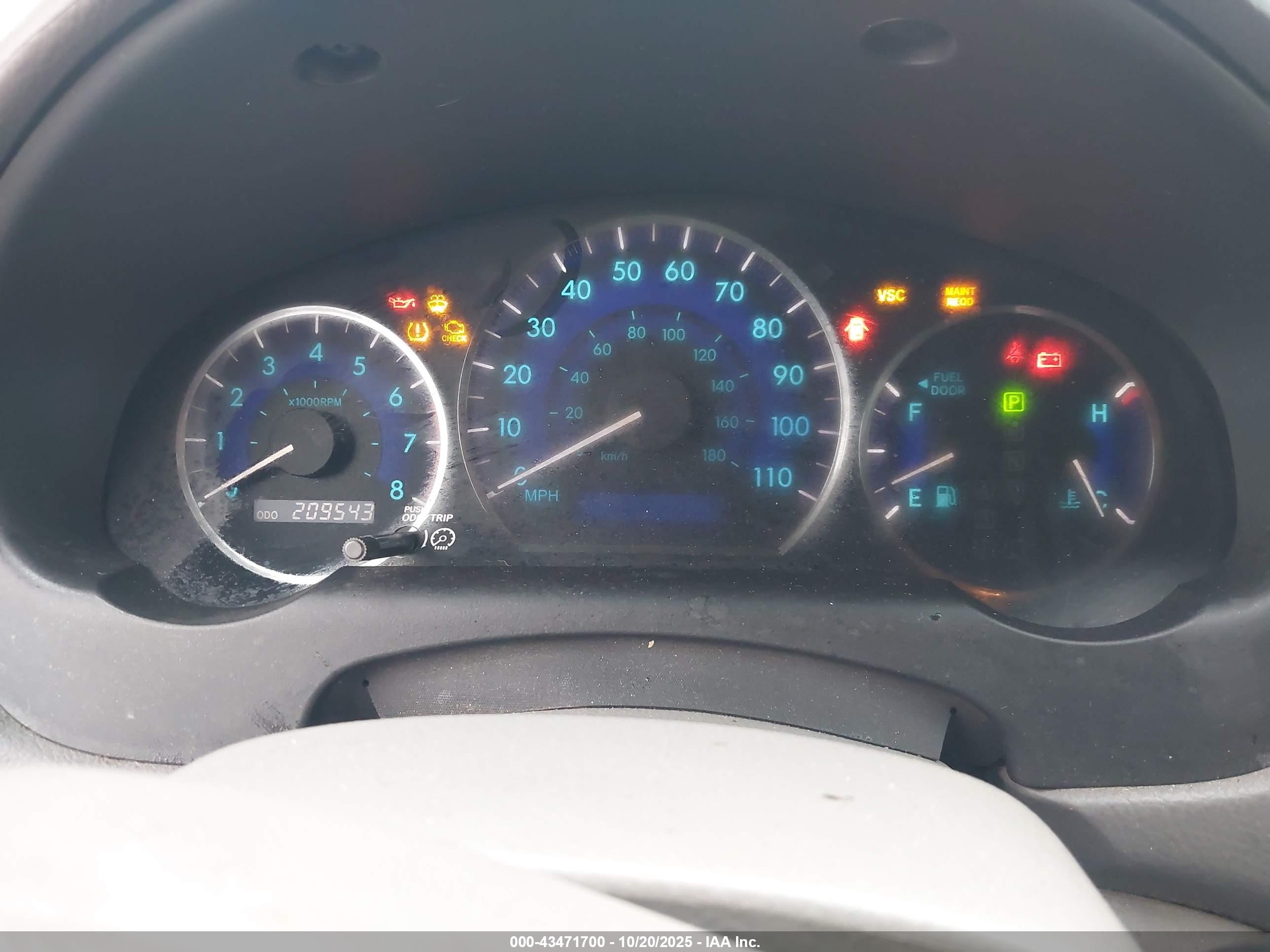 TOYOTA SIENNA image 7