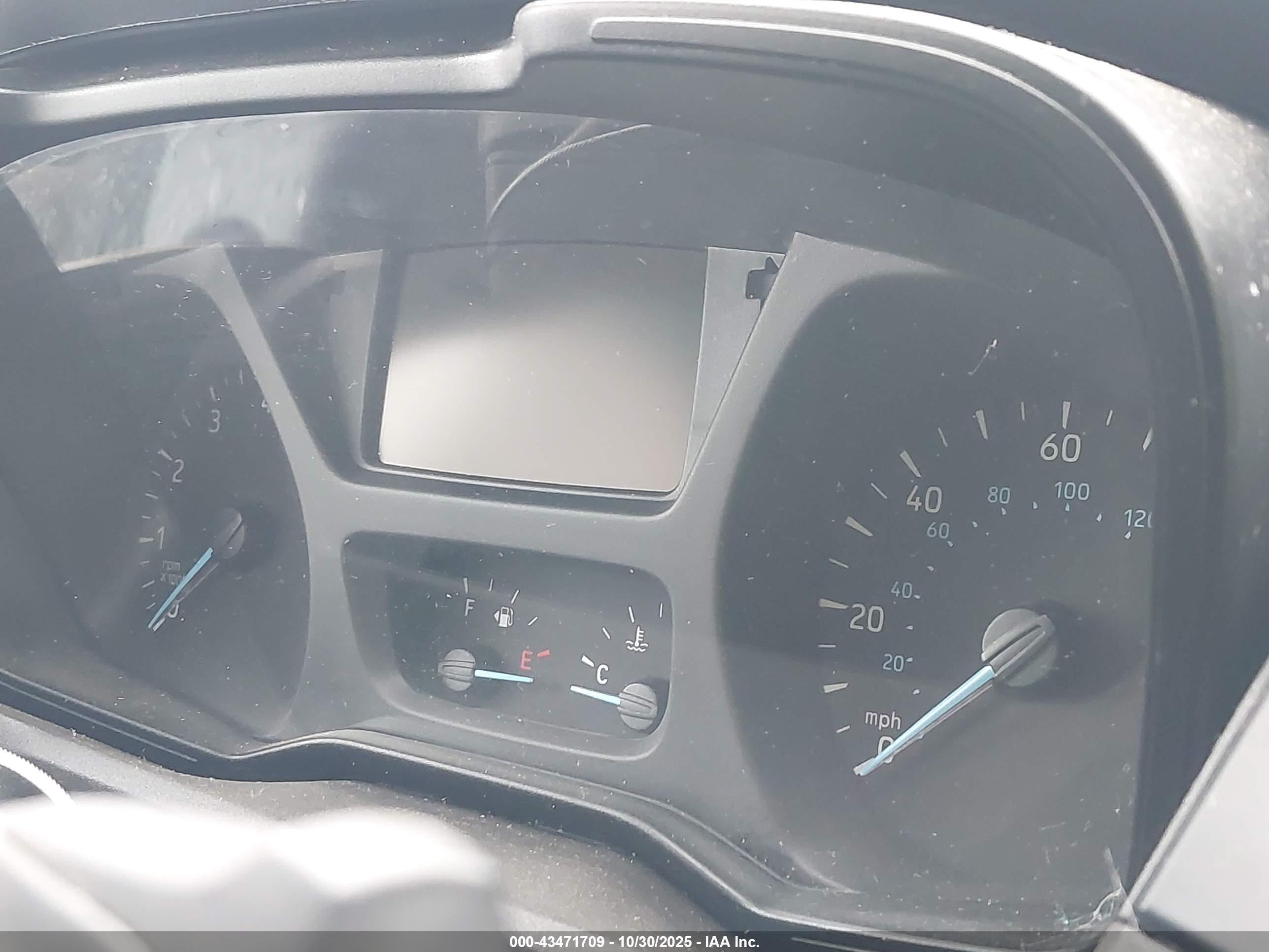 FORD TRANSIT-150 image 7