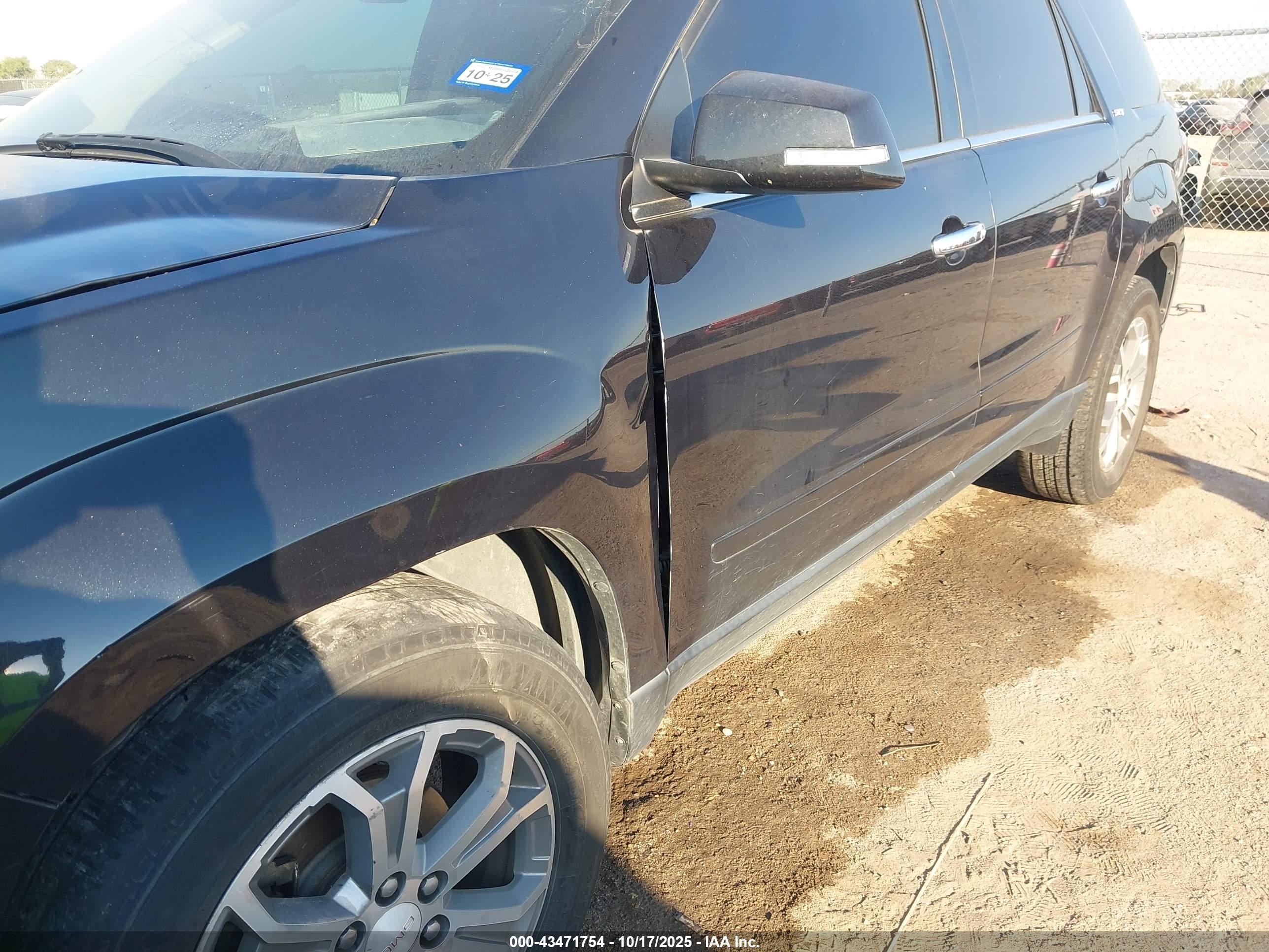 GMC ACADIA image 6