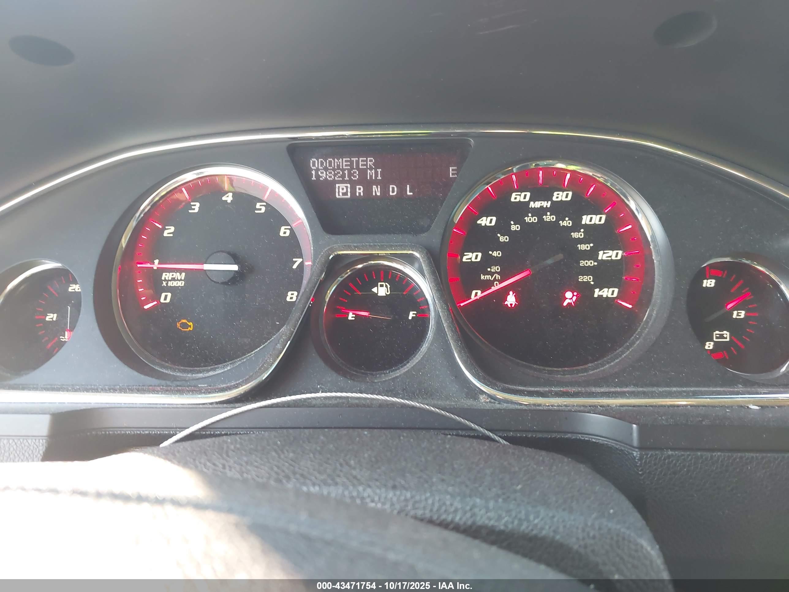 GMC ACADIA image 7
