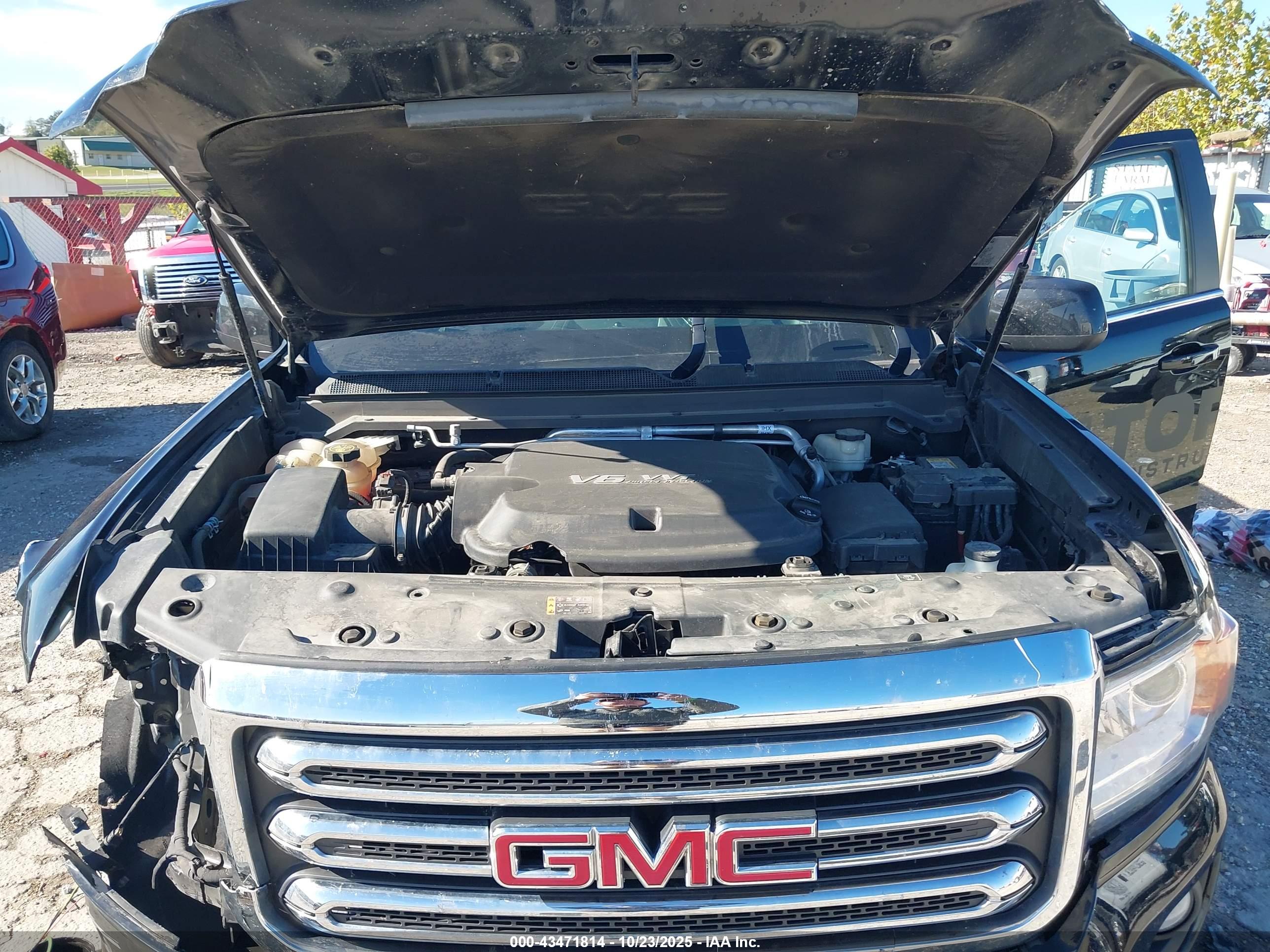 GMC CANYON image 10