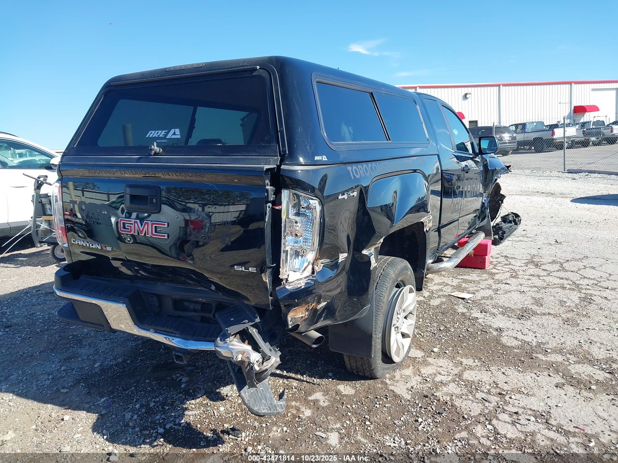 GMC CANYON image 4