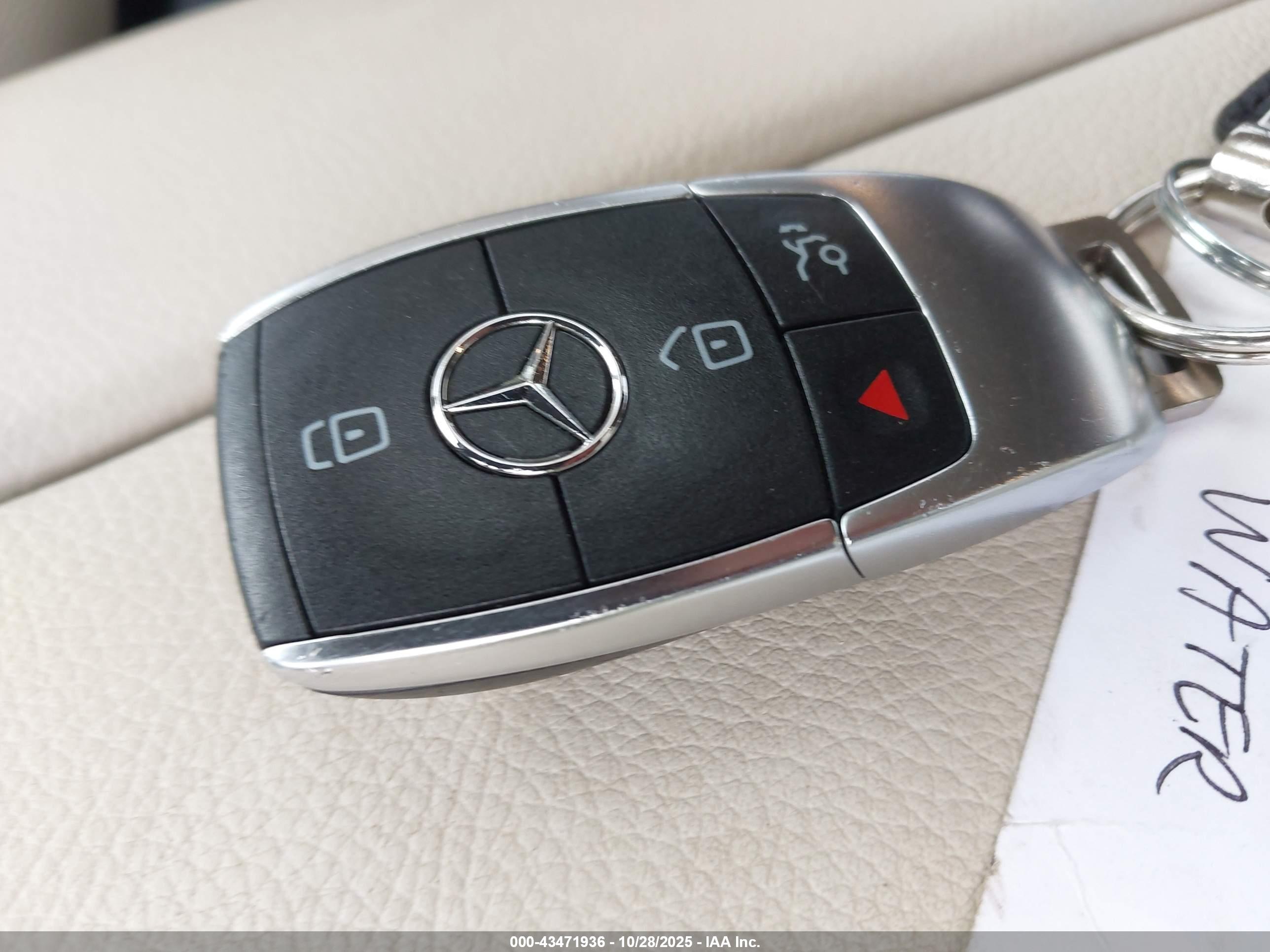 MERCEDES-BENZ GLE image 11