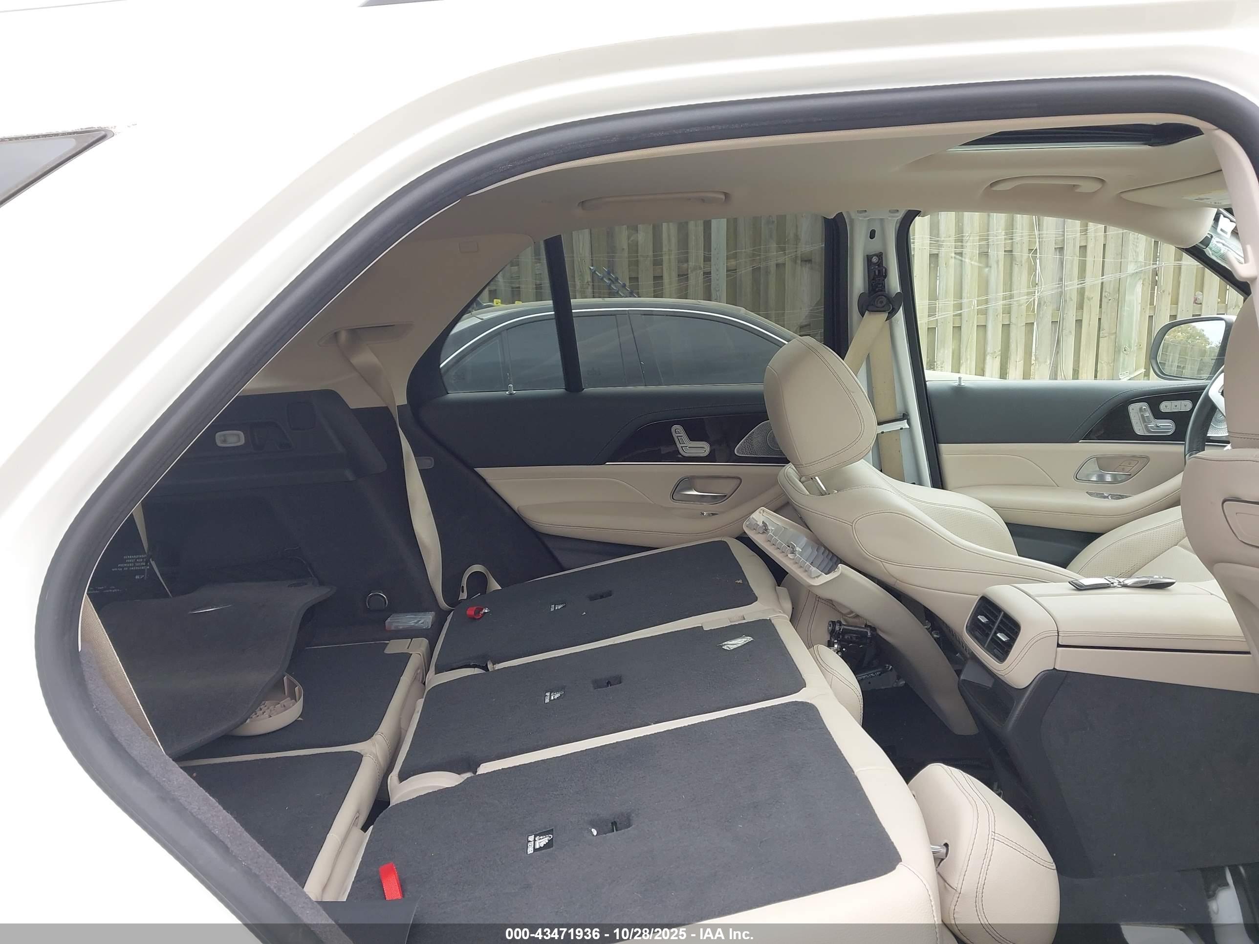 MERCEDES-BENZ GLE image 8