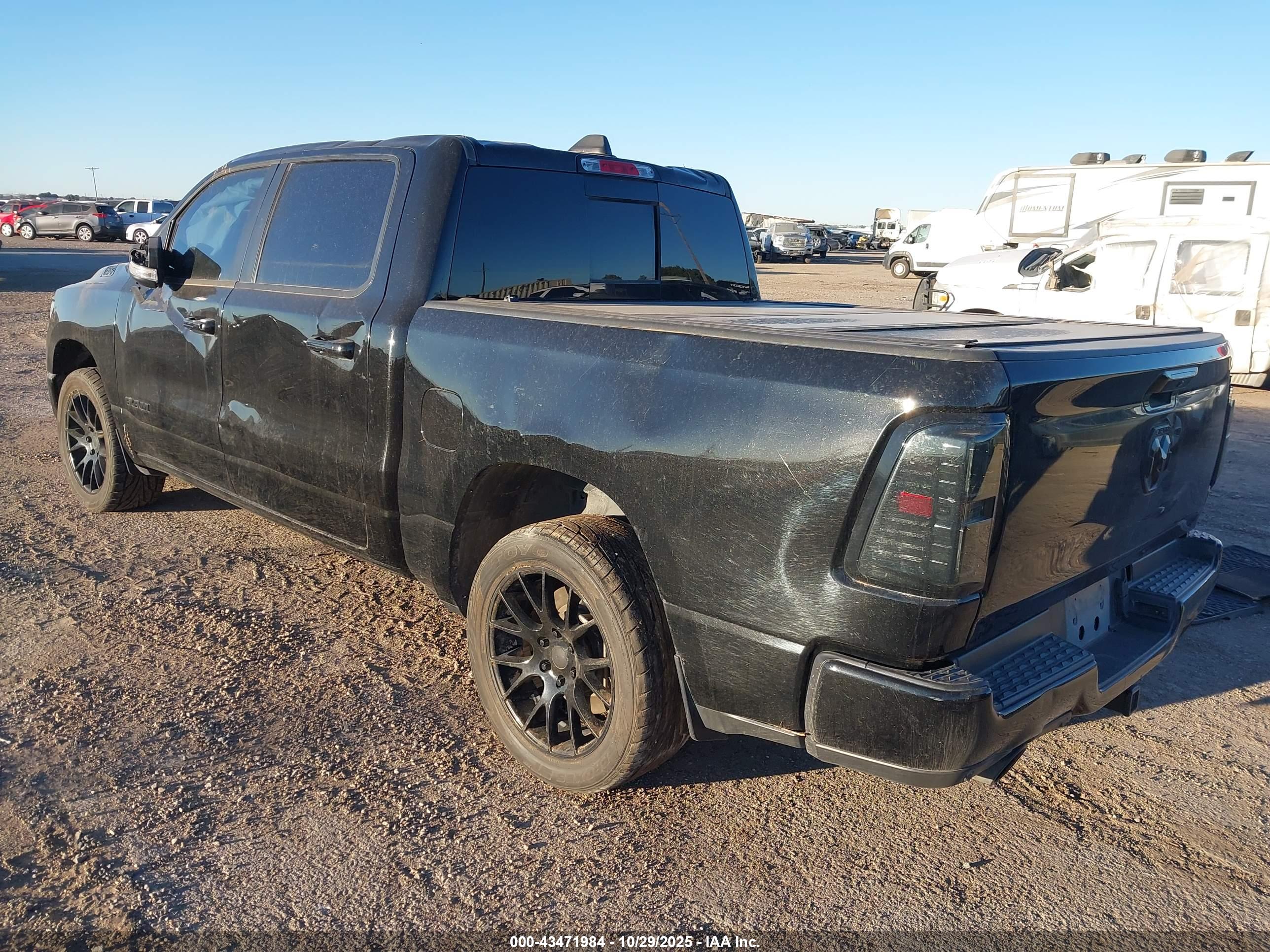 RAM 1500 image 3