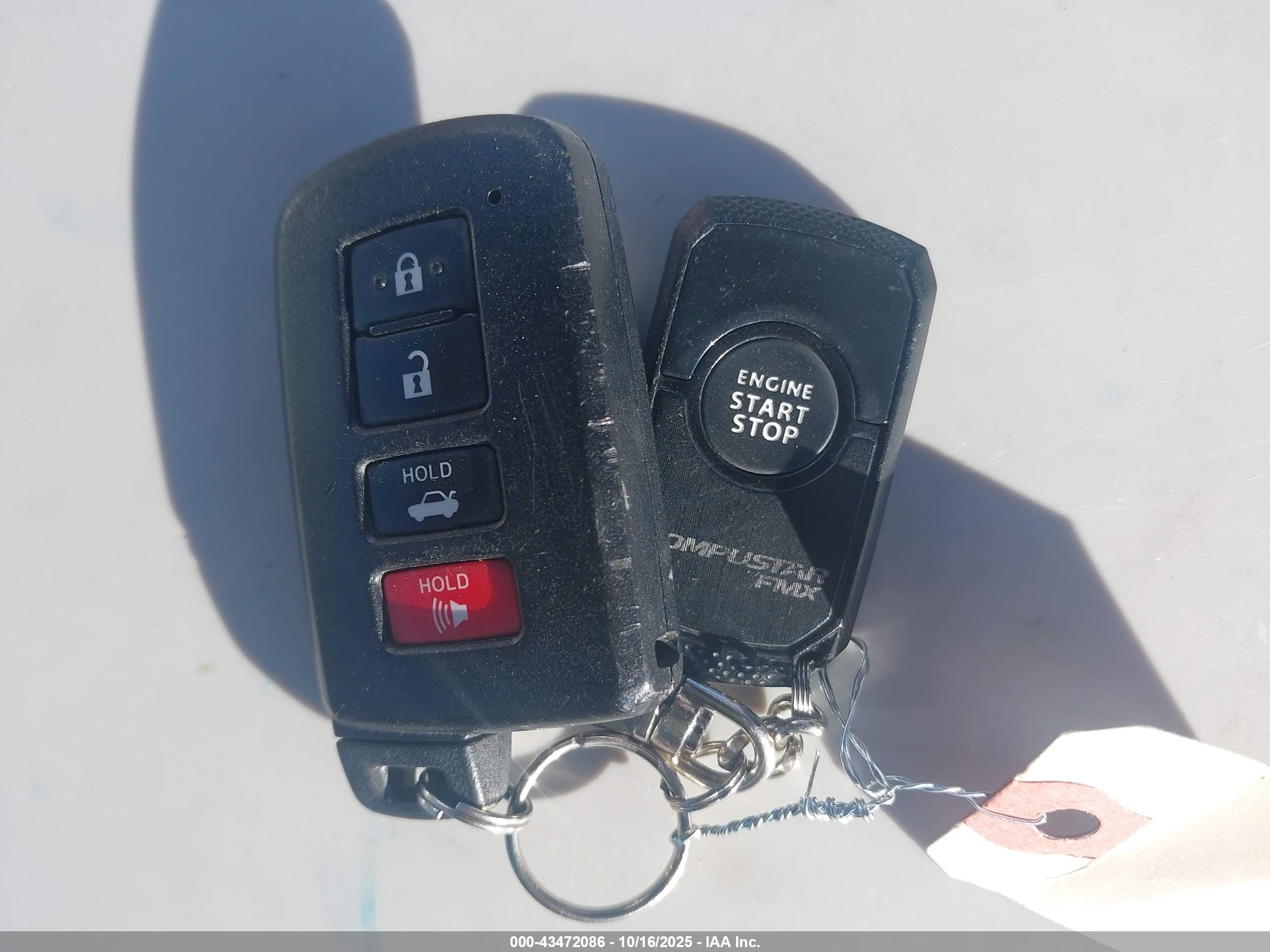 TOYOTA CAMRY image 11