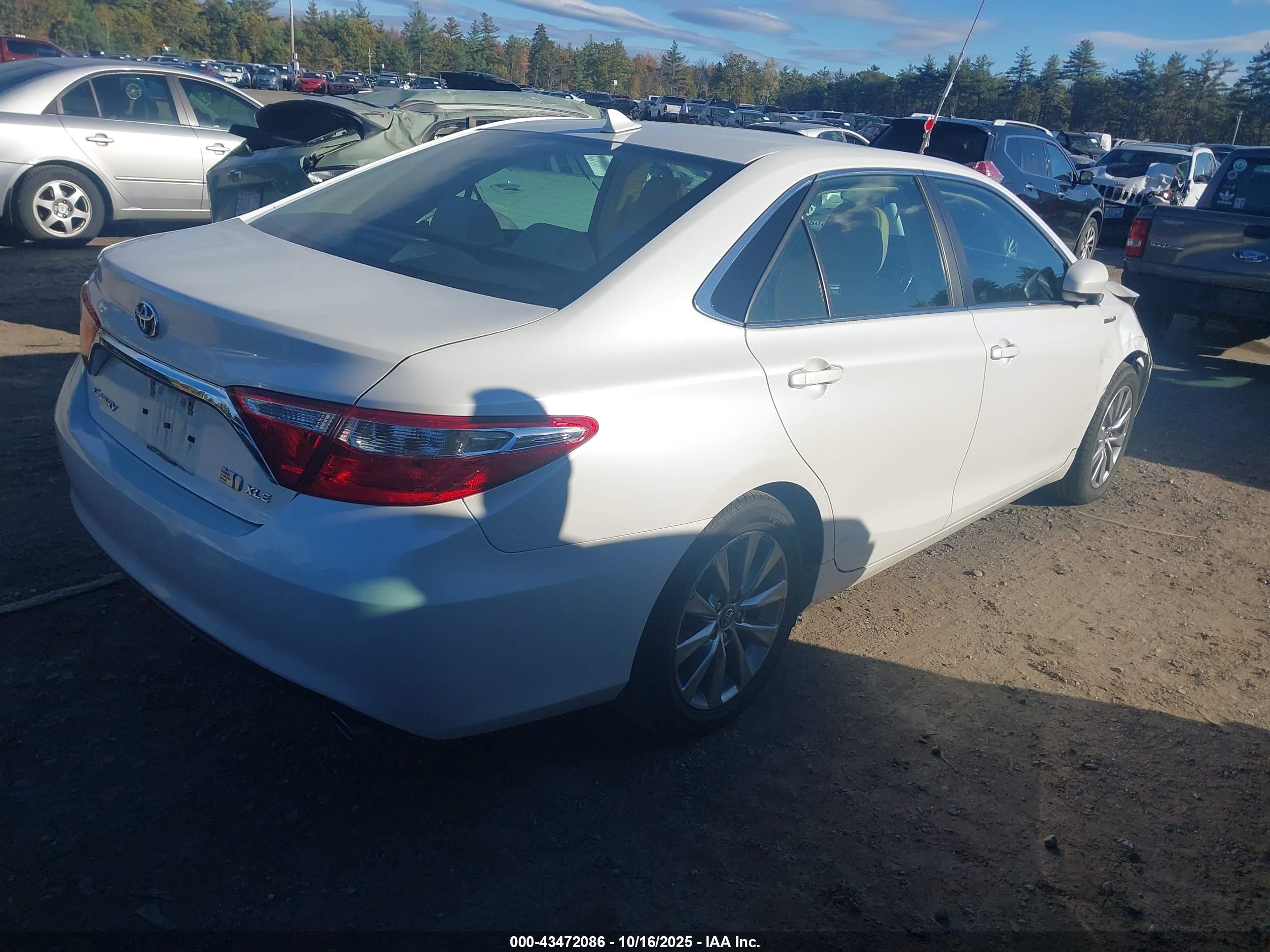 TOYOTA CAMRY image 4