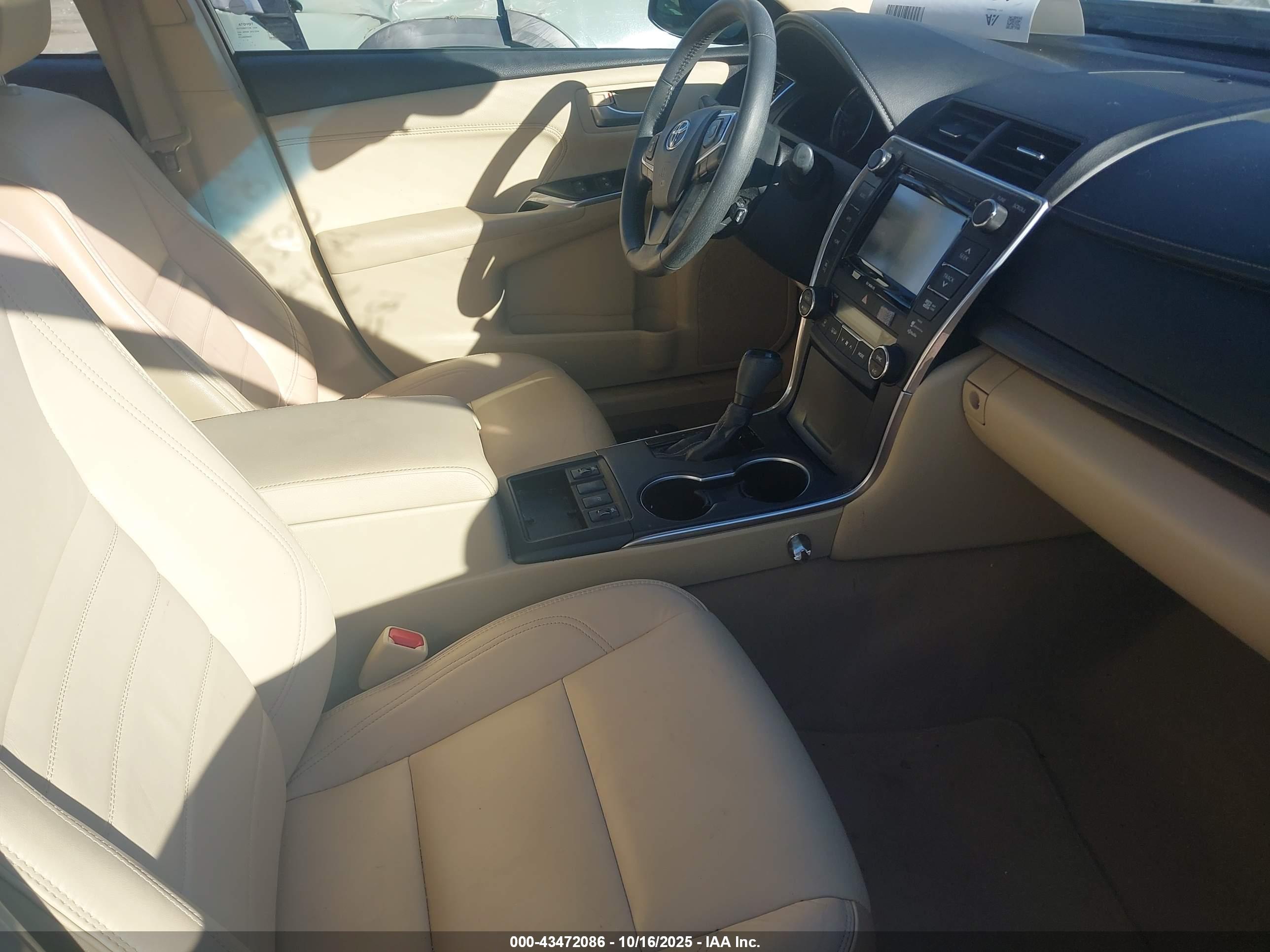 TOYOTA CAMRY image 5