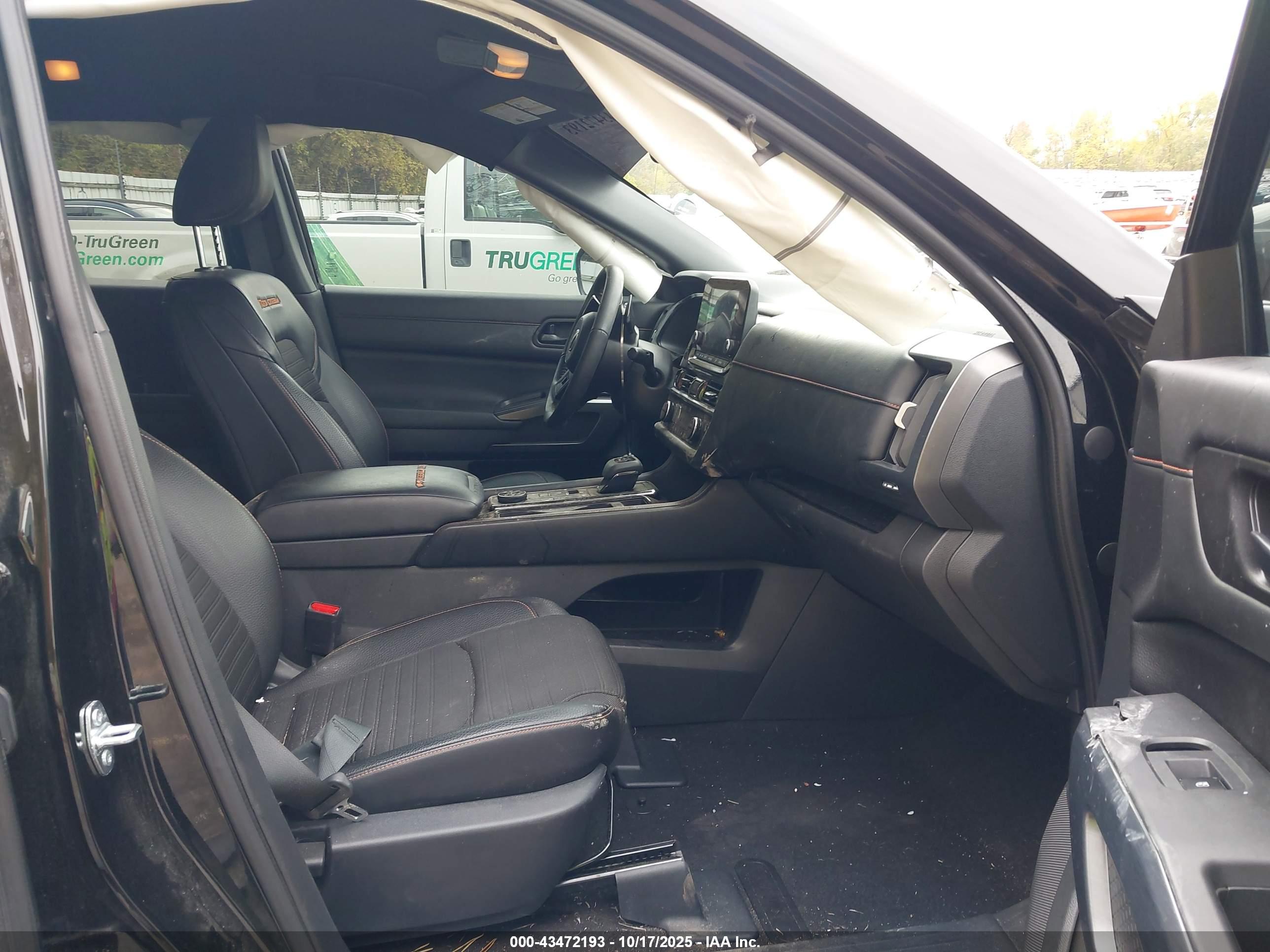 NISSAN PATHFINDER image 5