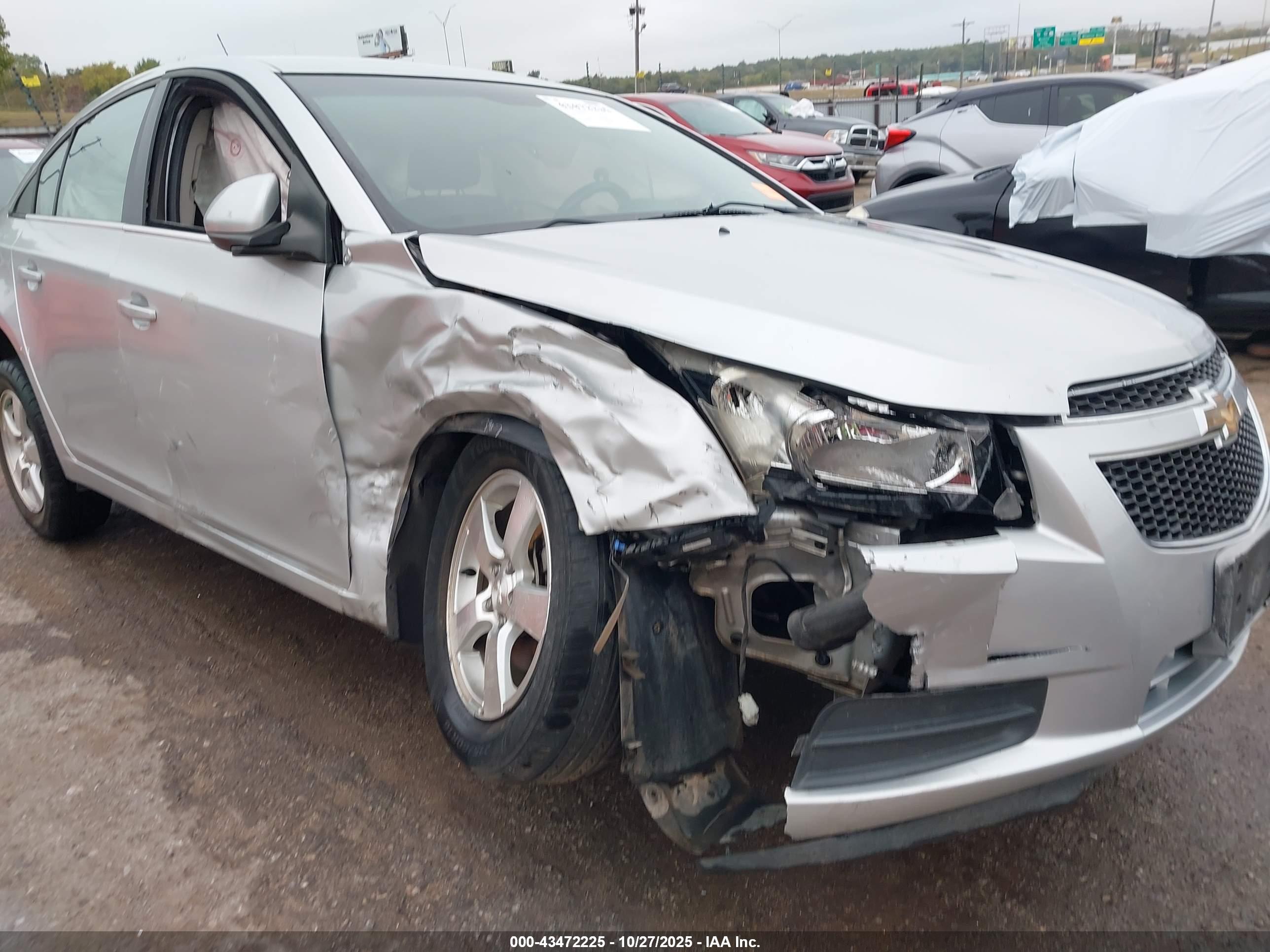 CHEVROLET CRUZE image 6