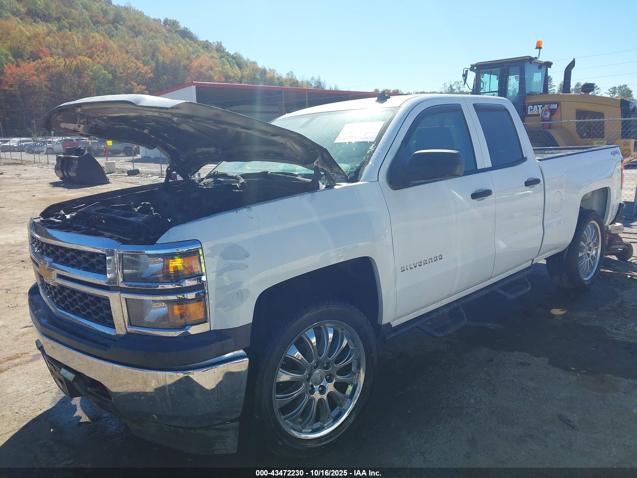 CHEVROLET SILVERADO image 2