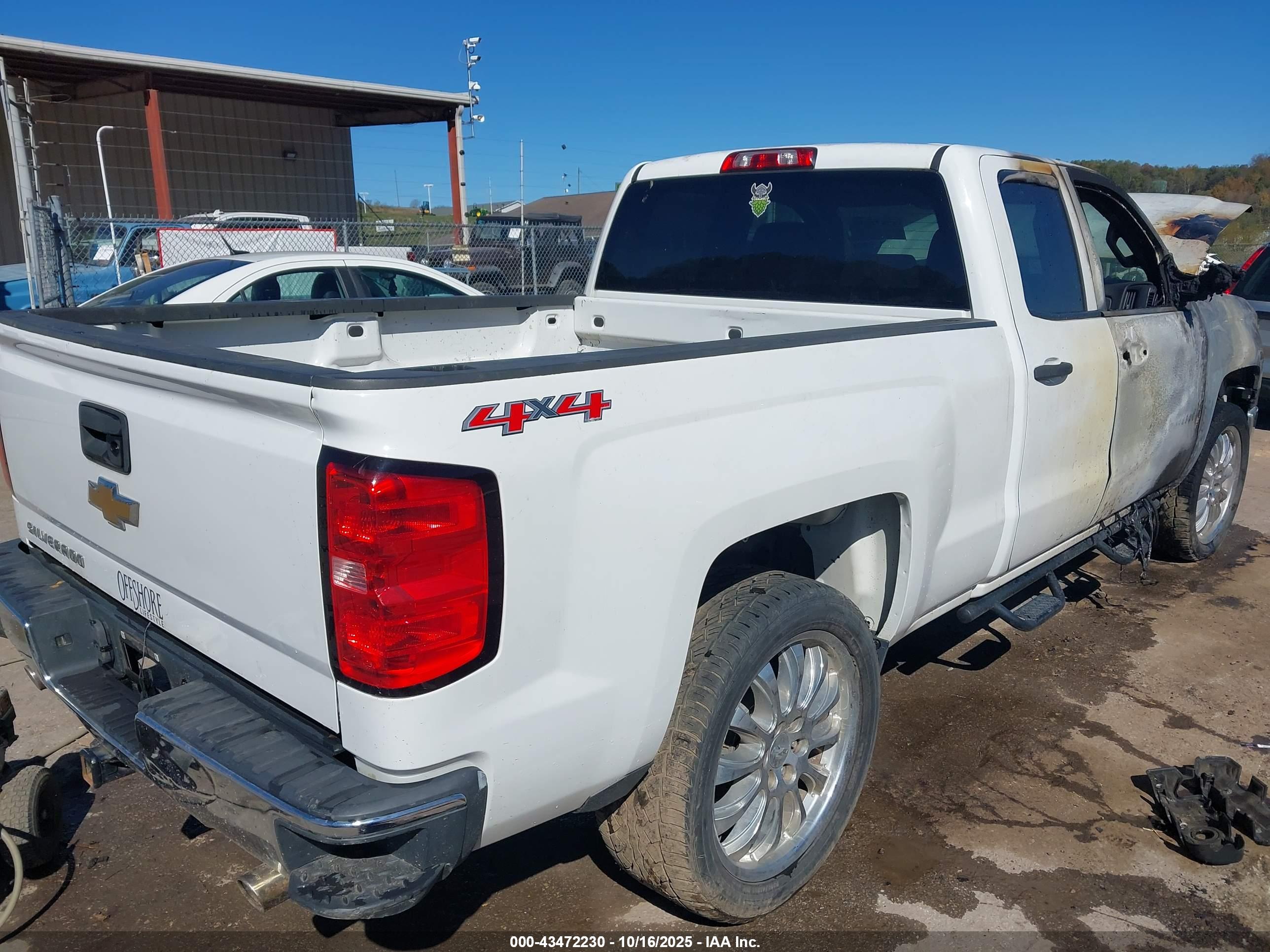 CHEVROLET SILVERADO image 4