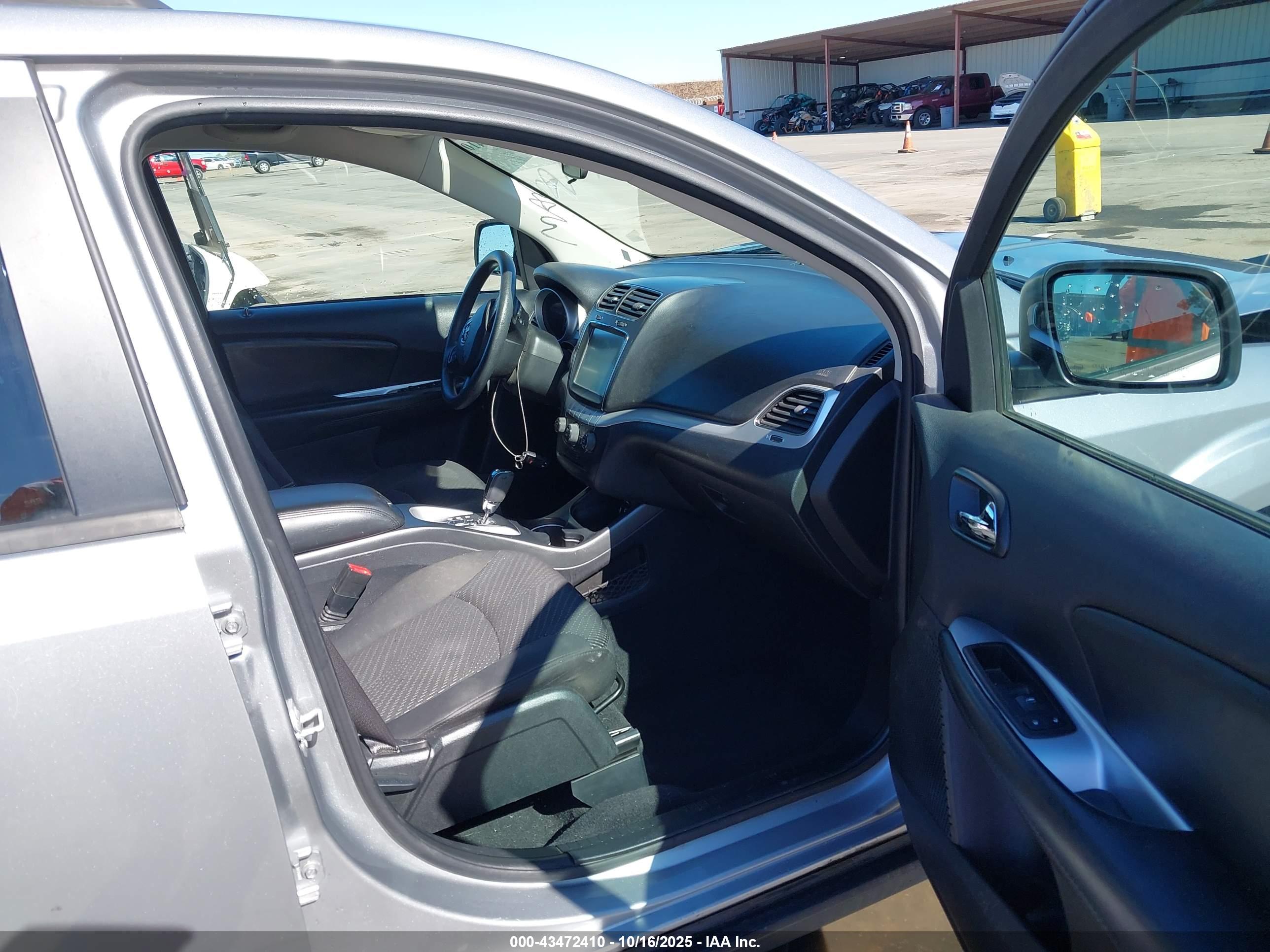 DODGE JOURNEY image 5