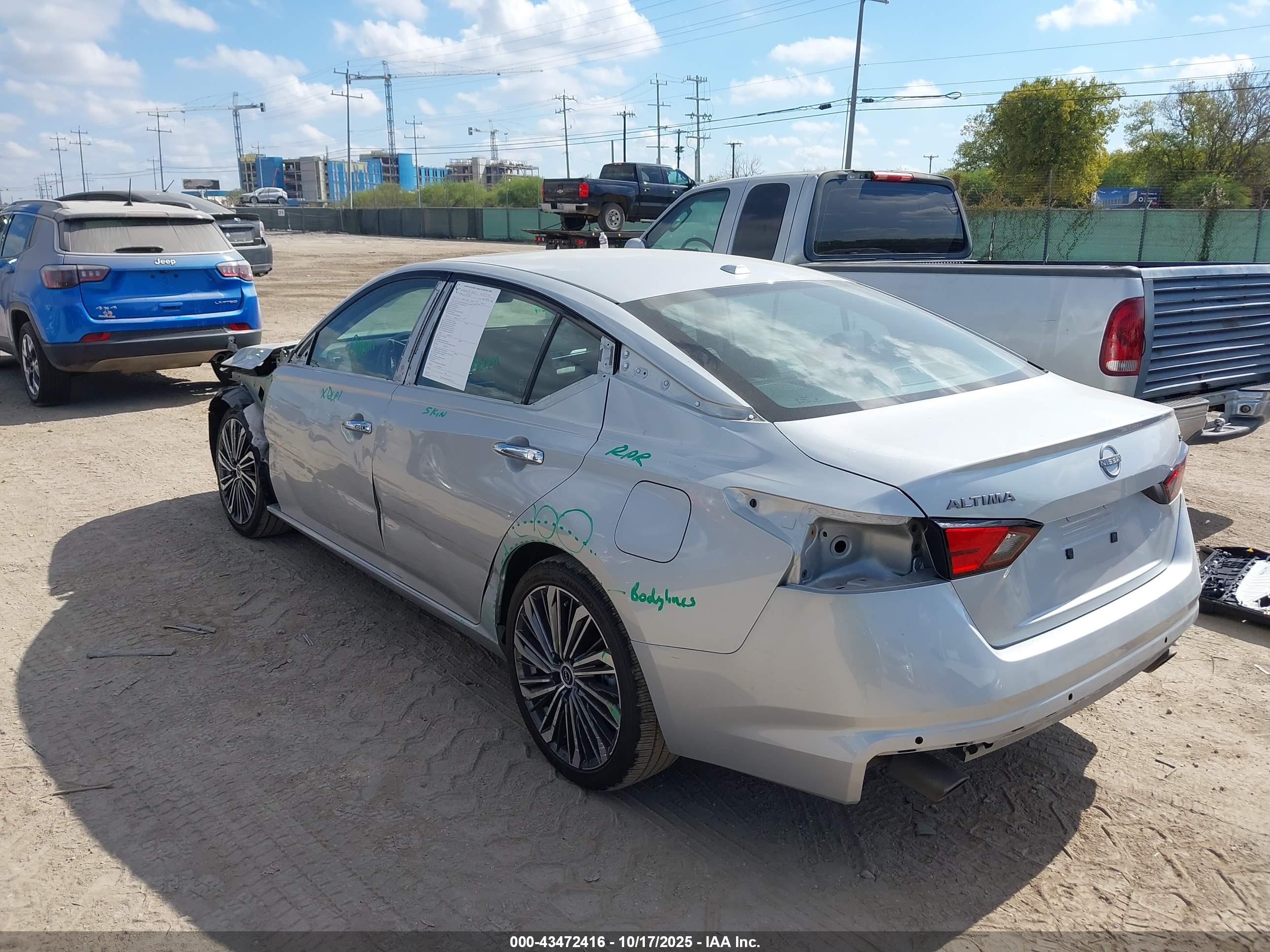 NISSAN ALTIMA image 3