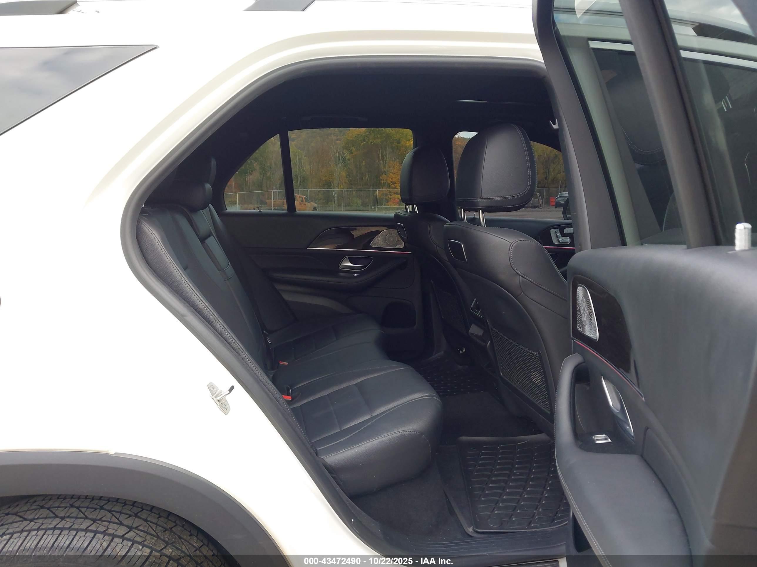 MERCEDES-BENZ GLE image 8