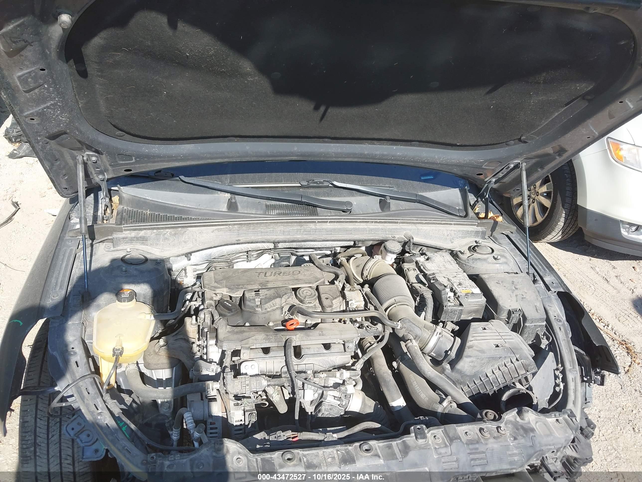 KIA K5 image 10
