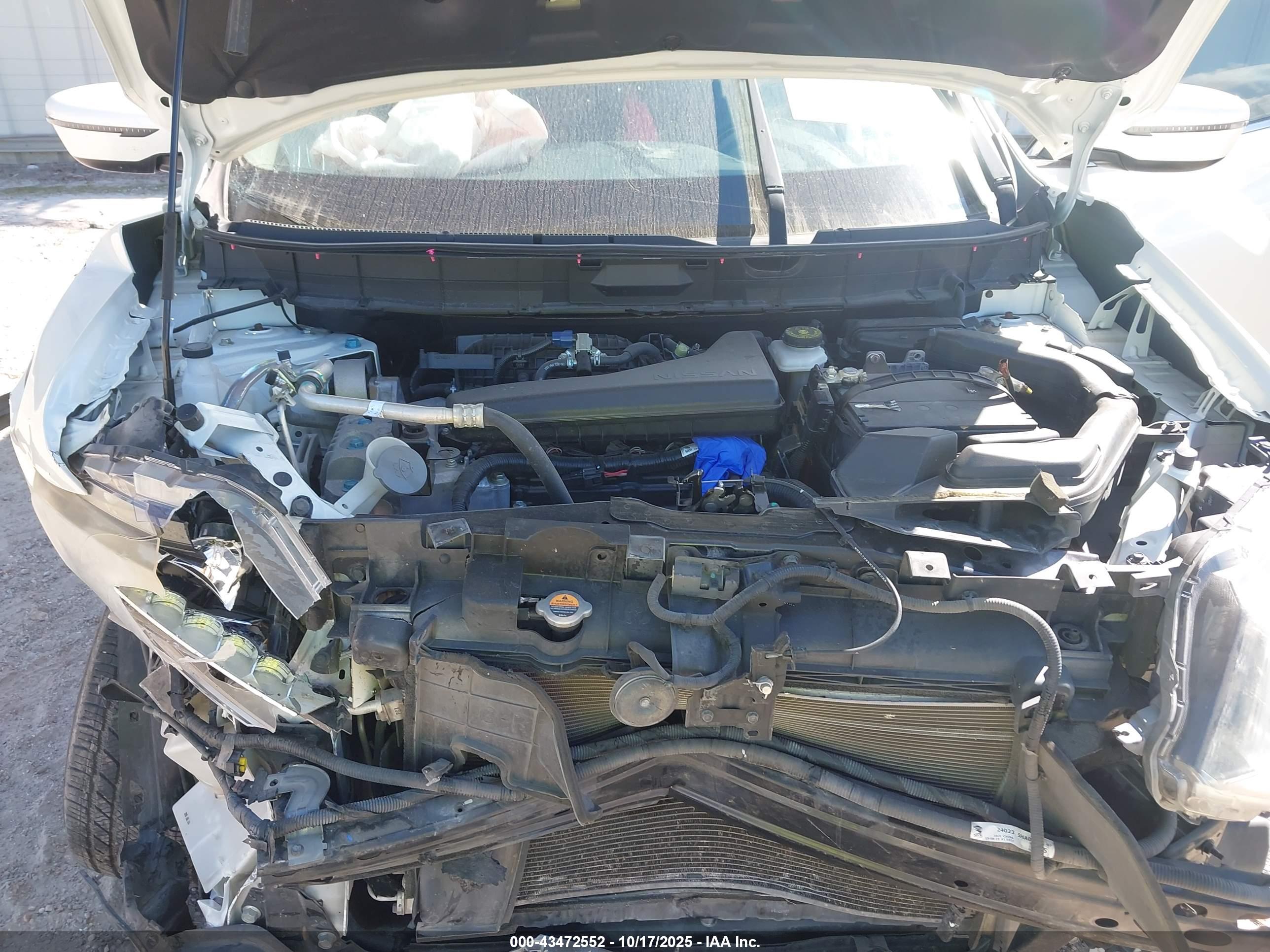 NISSAN ROGUE image 10