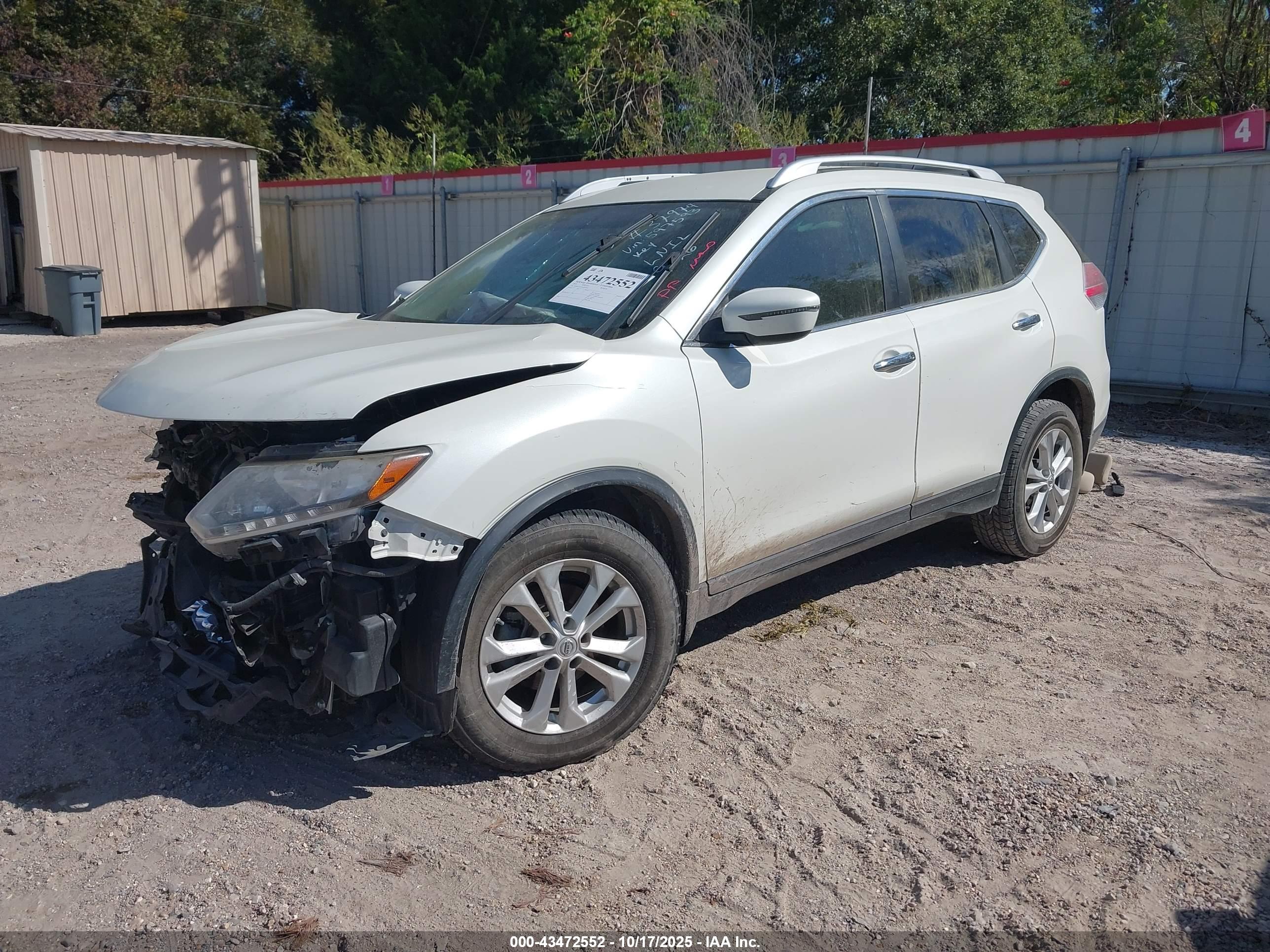NISSAN ROGUE image 2