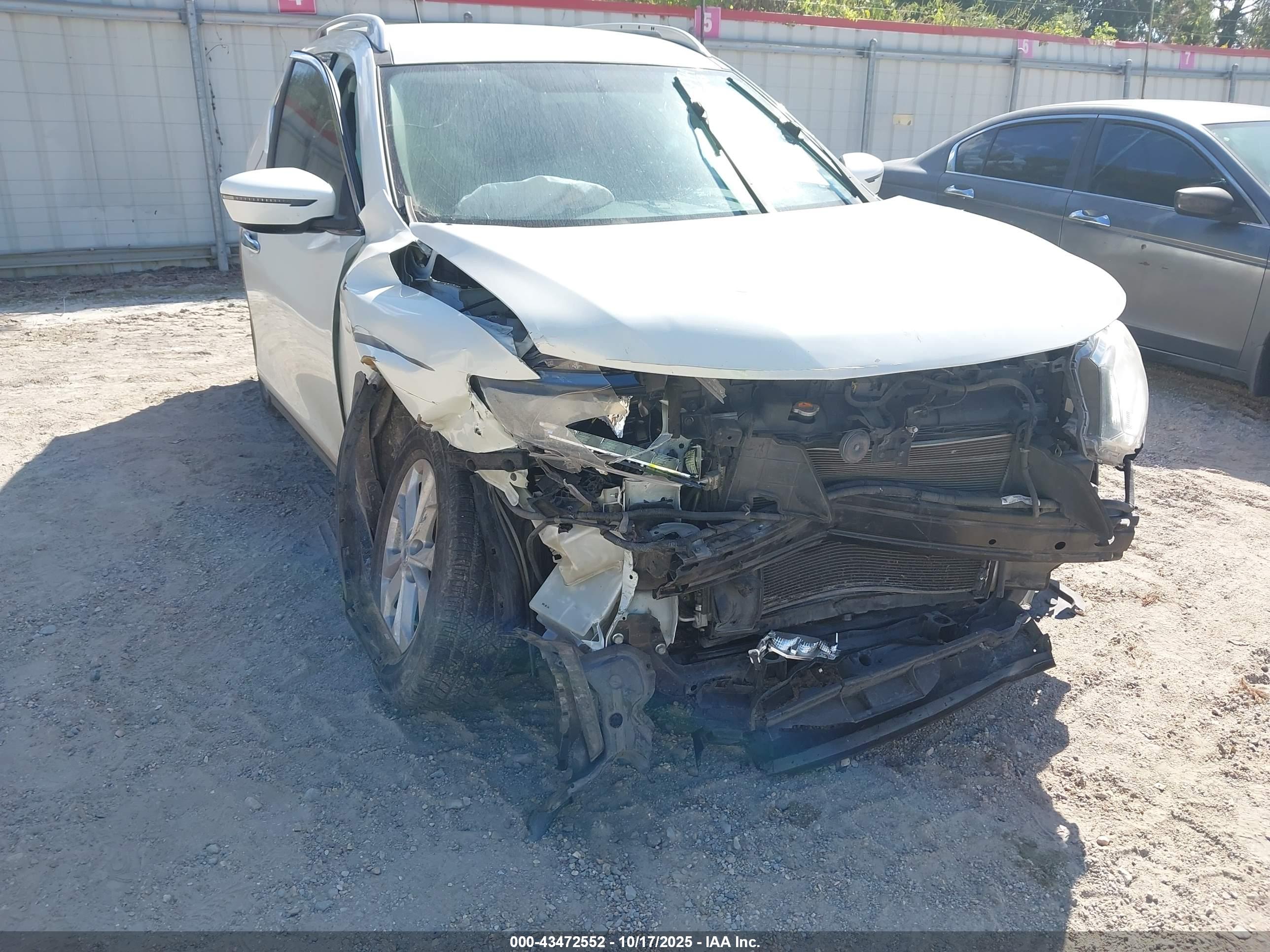NISSAN ROGUE image 6