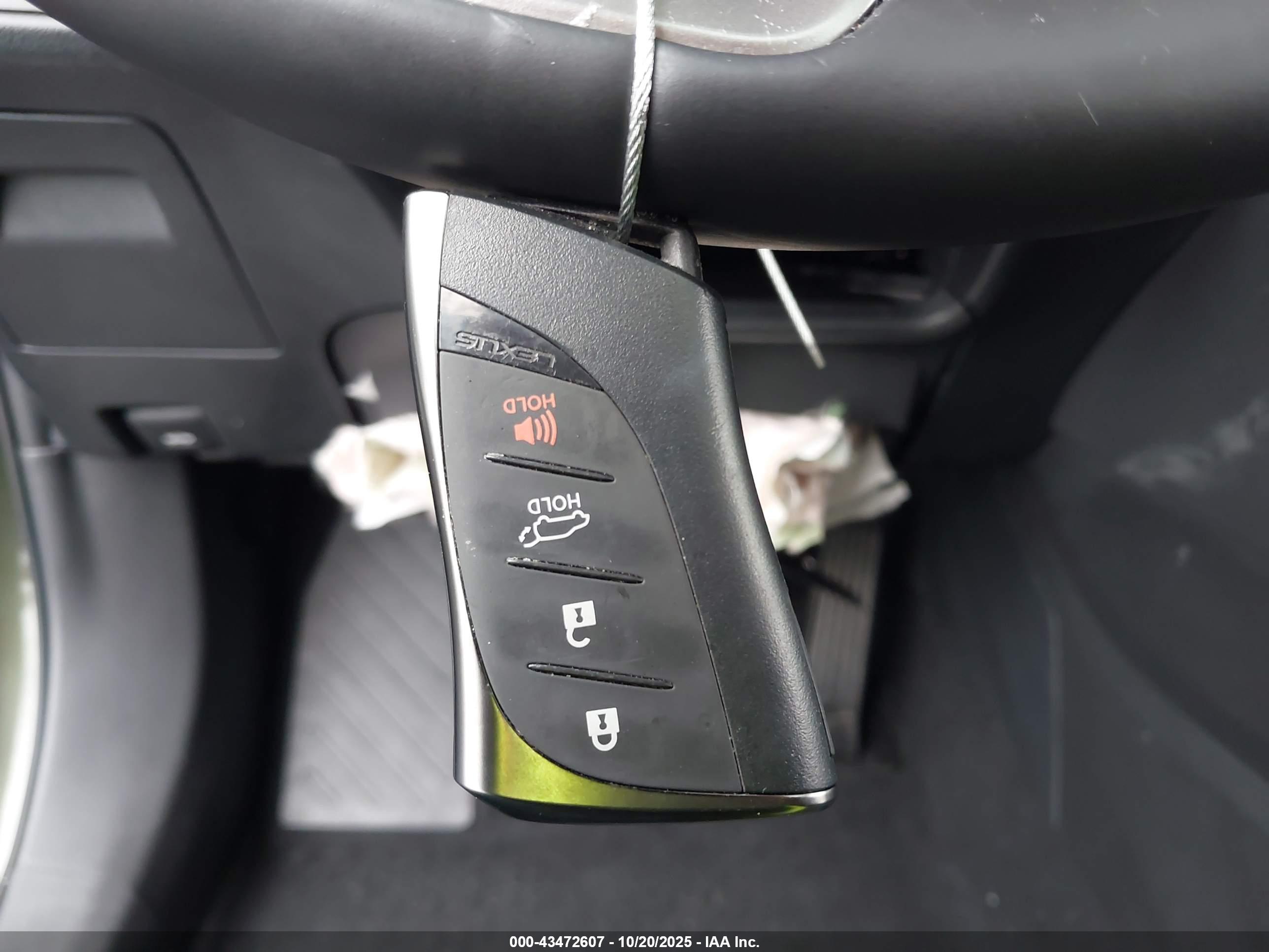 LEXUS NX image 11