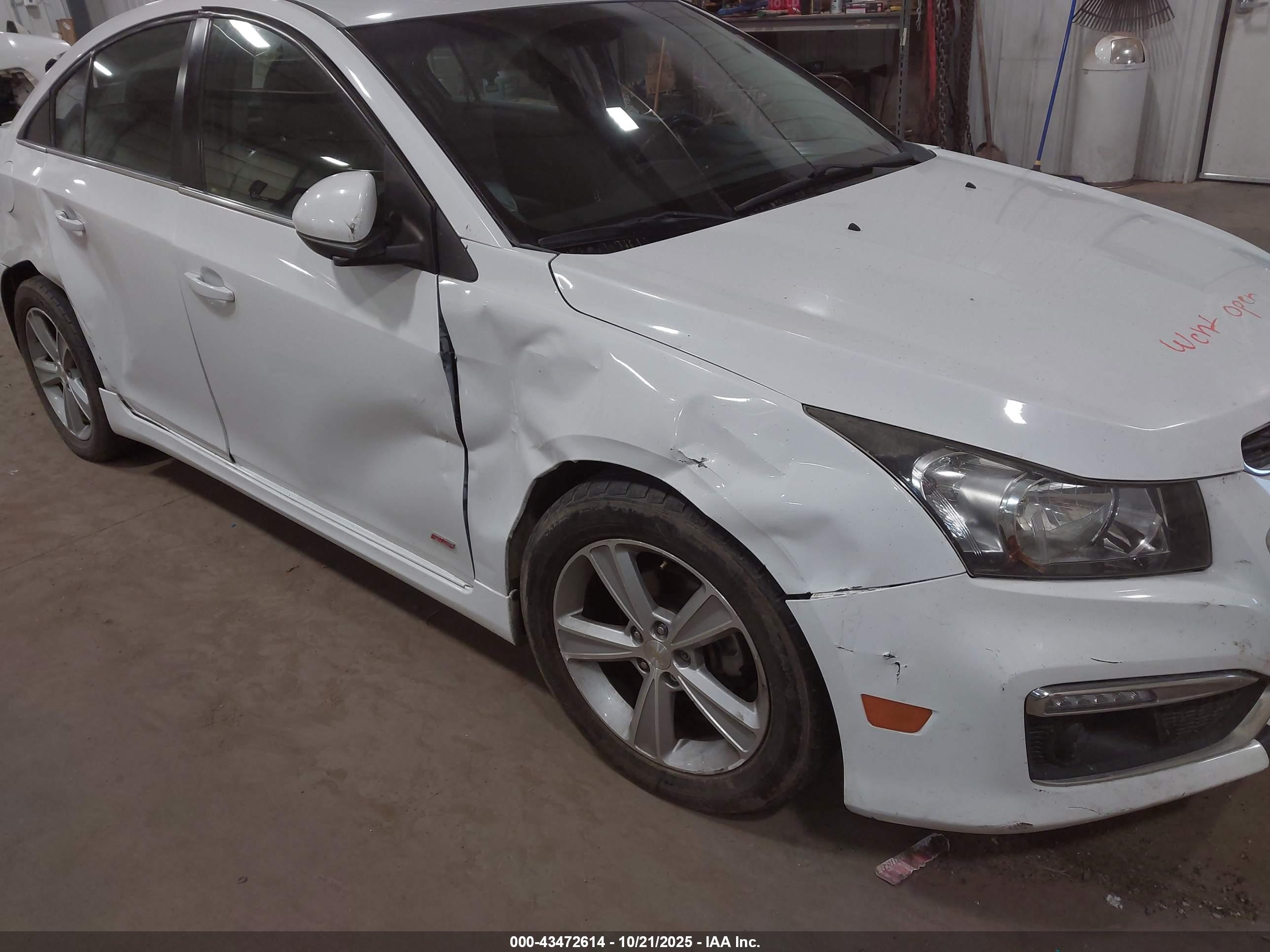 CHEVROLET CRUZE image 6